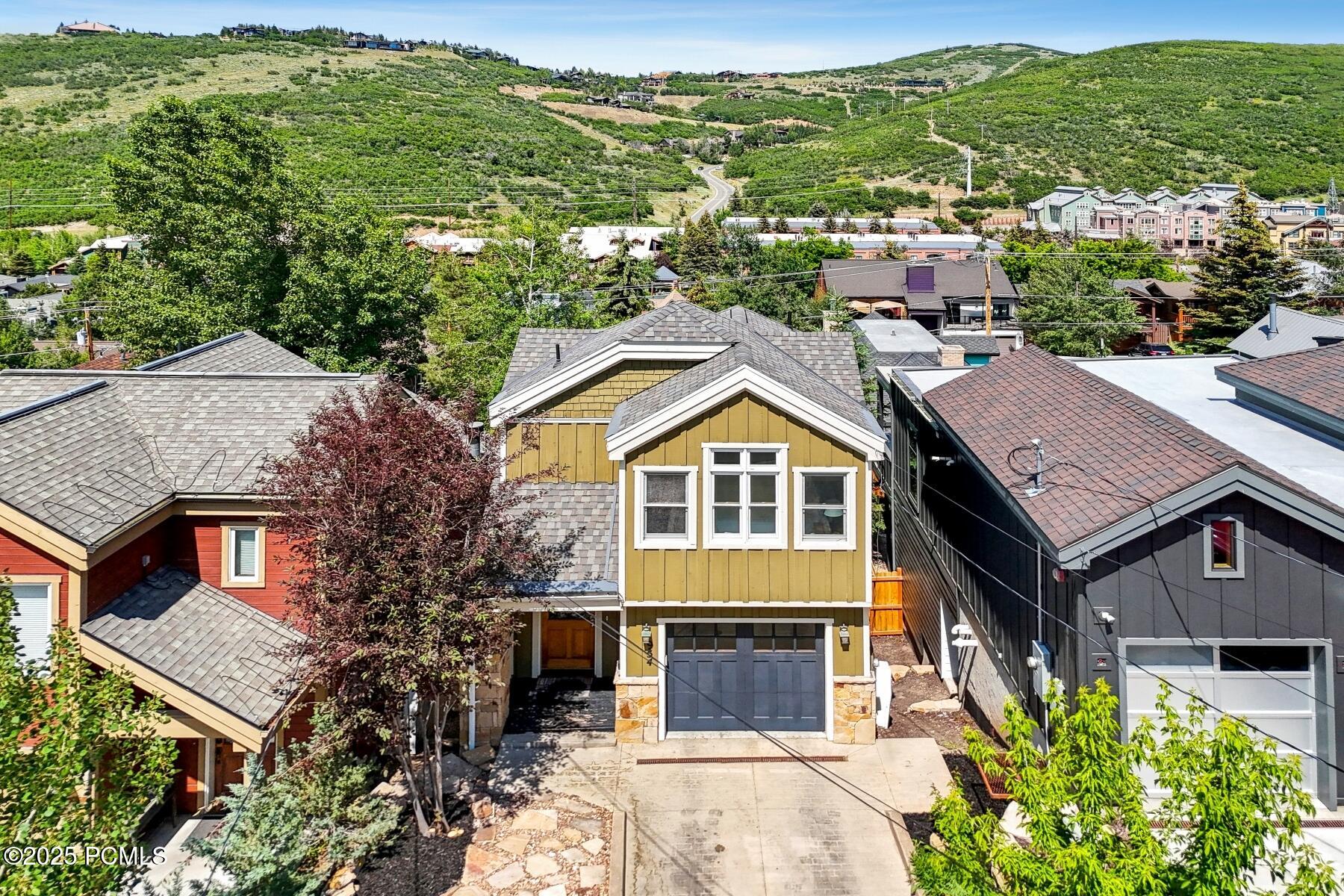 Park City, Utah 84060, United States, 3 Bedrooms Bedrooms, ,4 BathroomsBathrooms,Residential,Active,160669