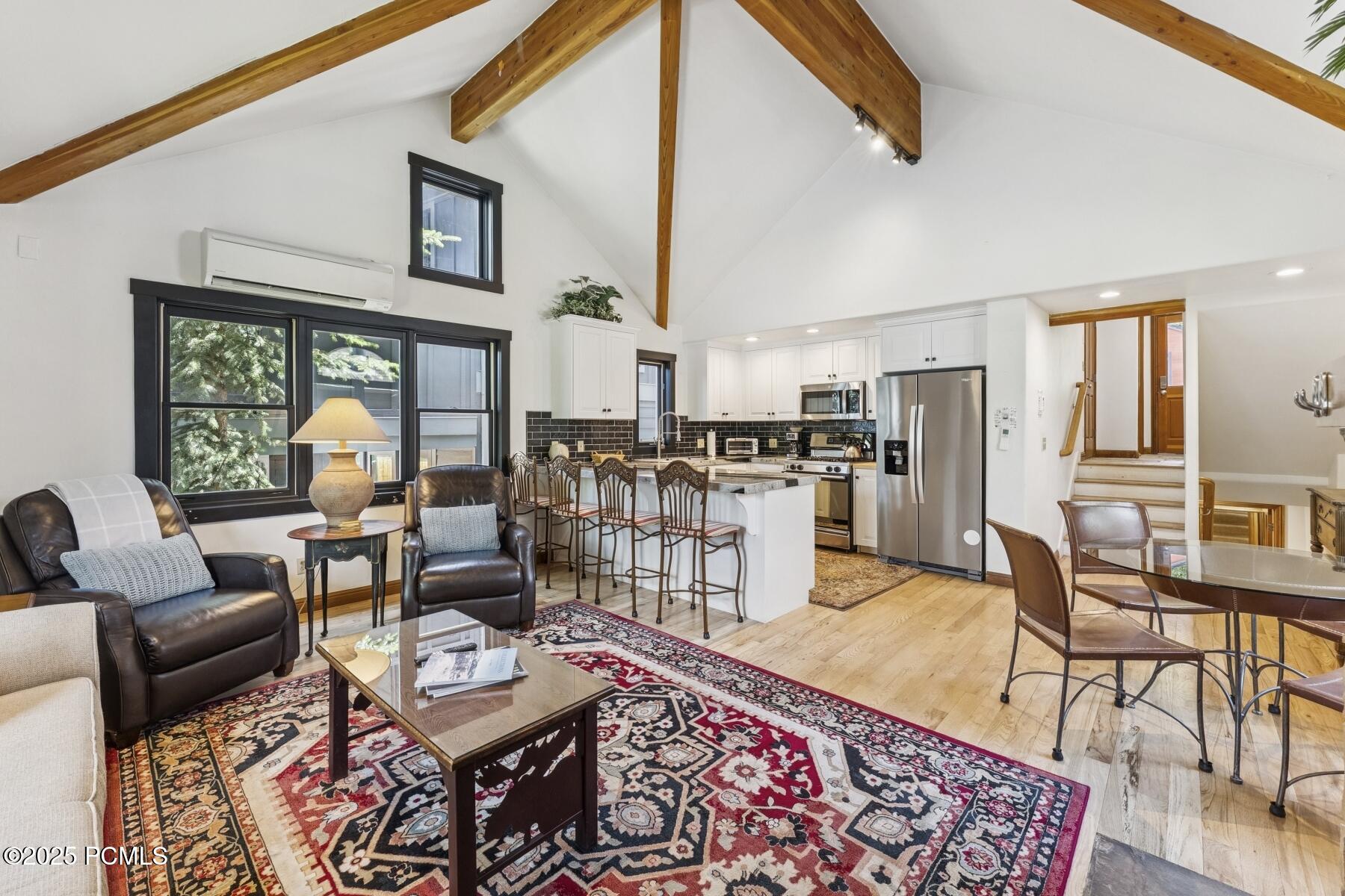 Park City, Utah 84060, United States, 3 Bedrooms Bedrooms, ,4 BathroomsBathrooms,Residential,Active,160669