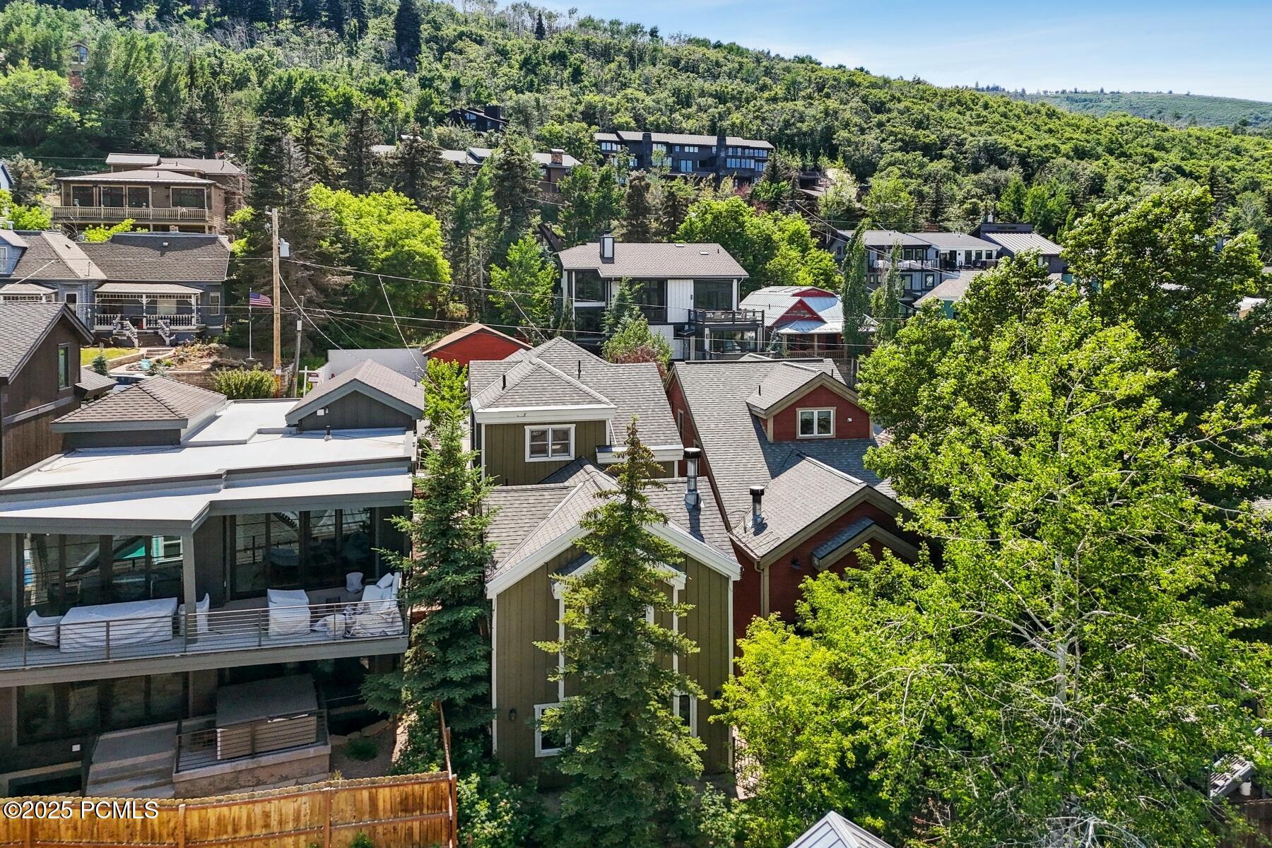 Park City, Utah 84060, United States, 3 Bedrooms Bedrooms, ,4 BathroomsBathrooms,Residential,Active,160669