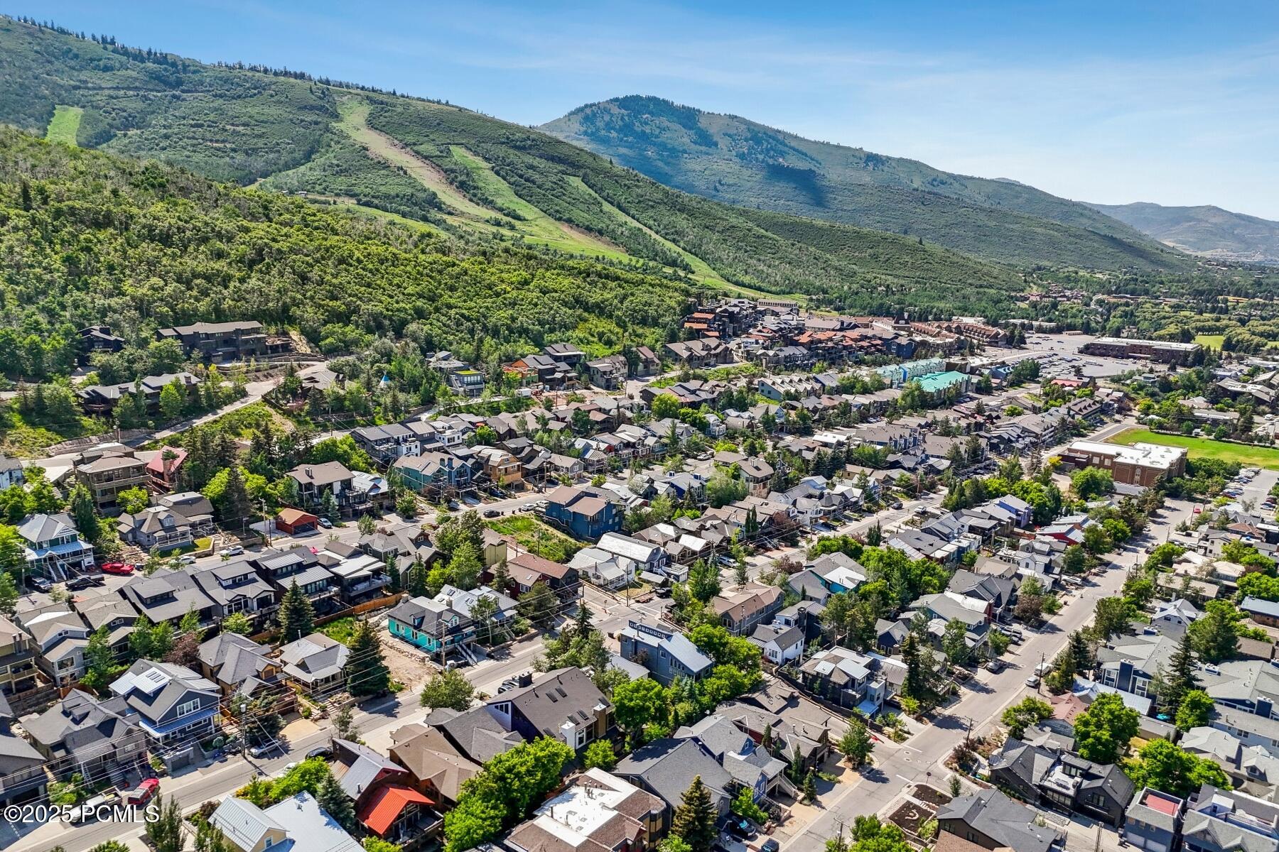 Park City, Utah 84060, United States, 3 Bedrooms Bedrooms, ,4 BathroomsBathrooms,Residential,Active,160669