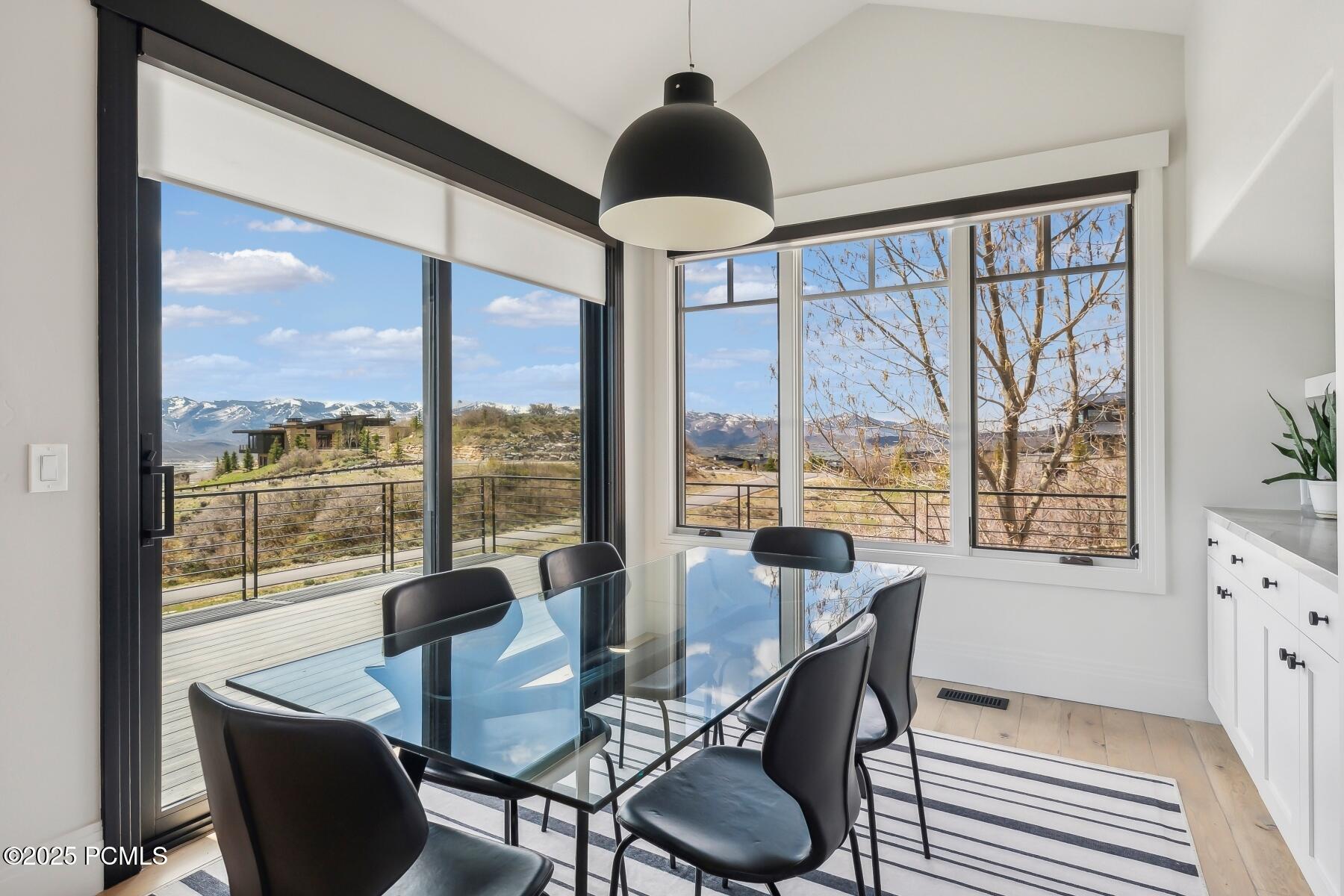 Park City, Utah 84098, United States, 4 Bedrooms Bedrooms, ,5 BathroomsBathrooms,Residential,Active,87031