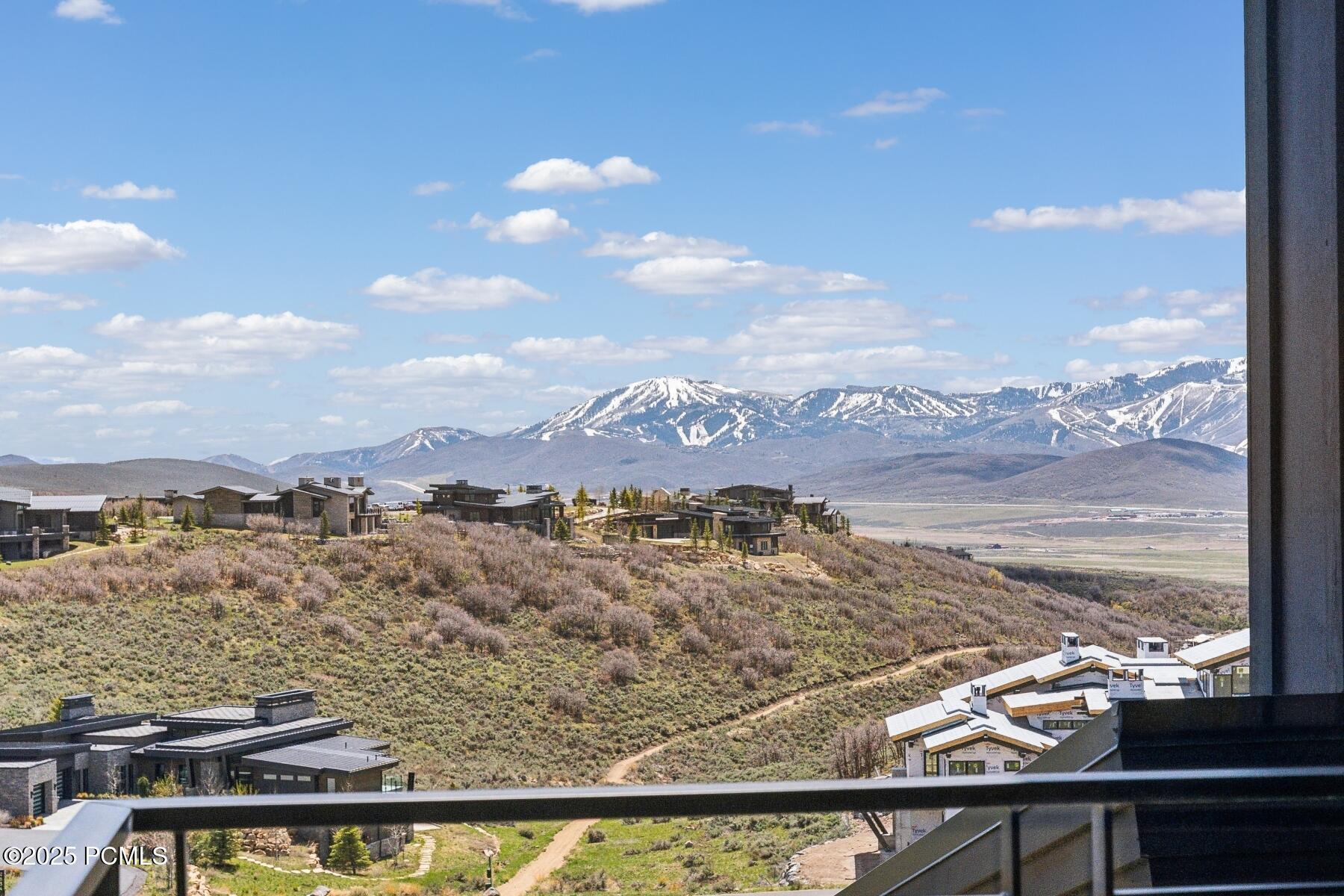 Park City, Utah 84098, United States, 4 Bedrooms Bedrooms, ,5 BathroomsBathrooms,Residential,Active,87031