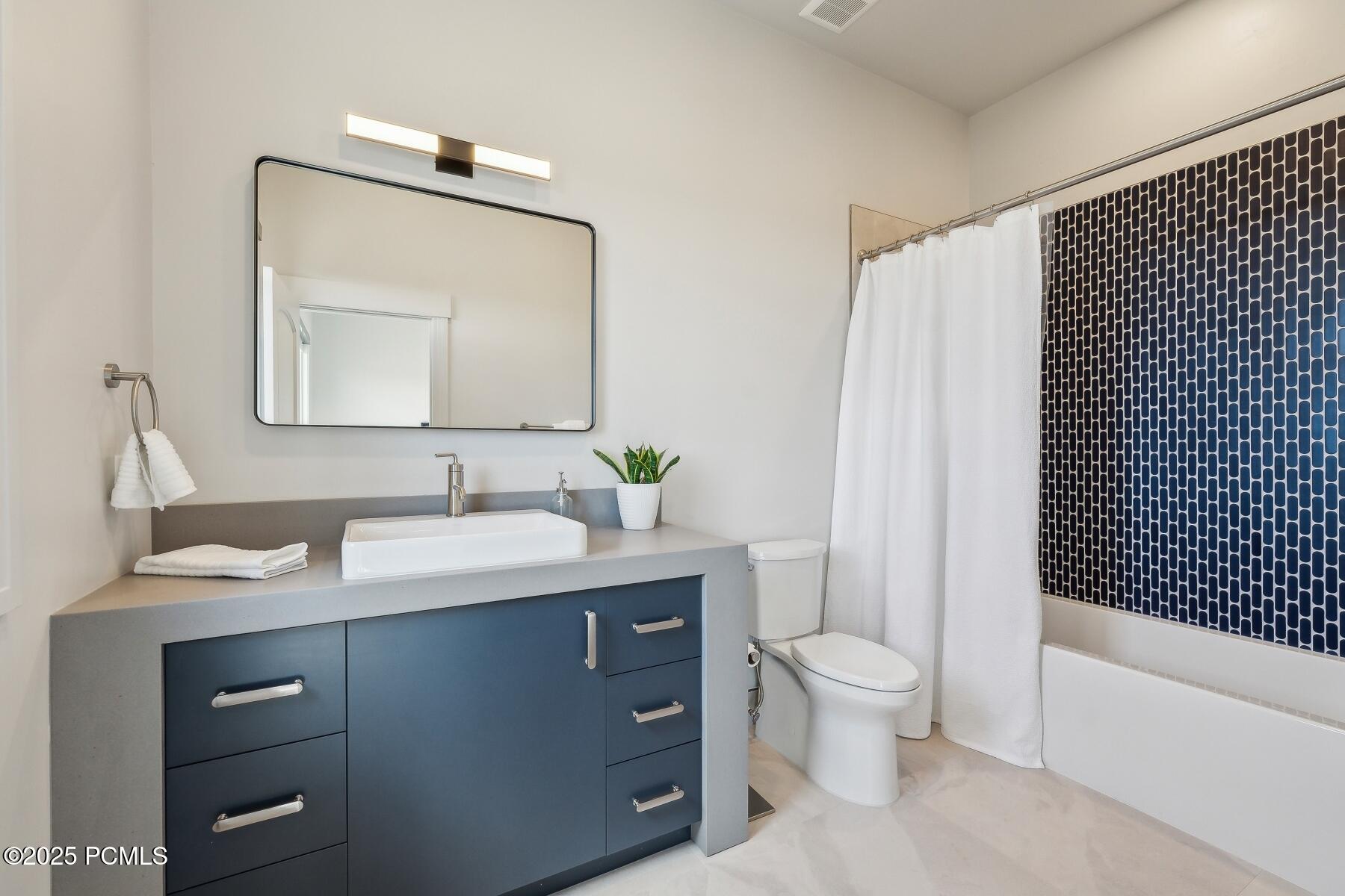 Park City, Utah 84098, United States, 4 Bedrooms Bedrooms, ,5 BathroomsBathrooms,Residential,Active,87031