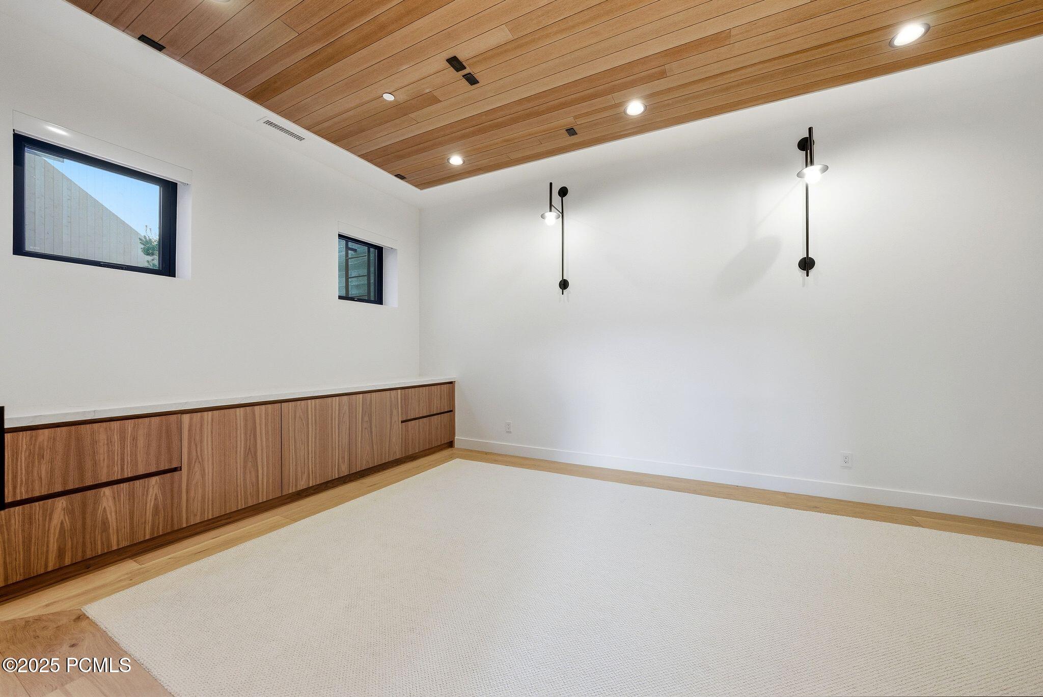 Park City, Utah 84098, United States, 7 Bedrooms Bedrooms, ,10 BathroomsBathrooms,Residential,Active,244992