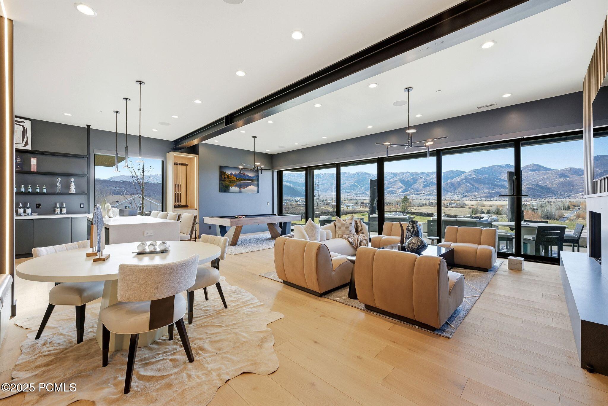 Park City, Utah 84098, United States, 7 Bedrooms Bedrooms, ,10 BathroomsBathrooms,Residential,Active,244992