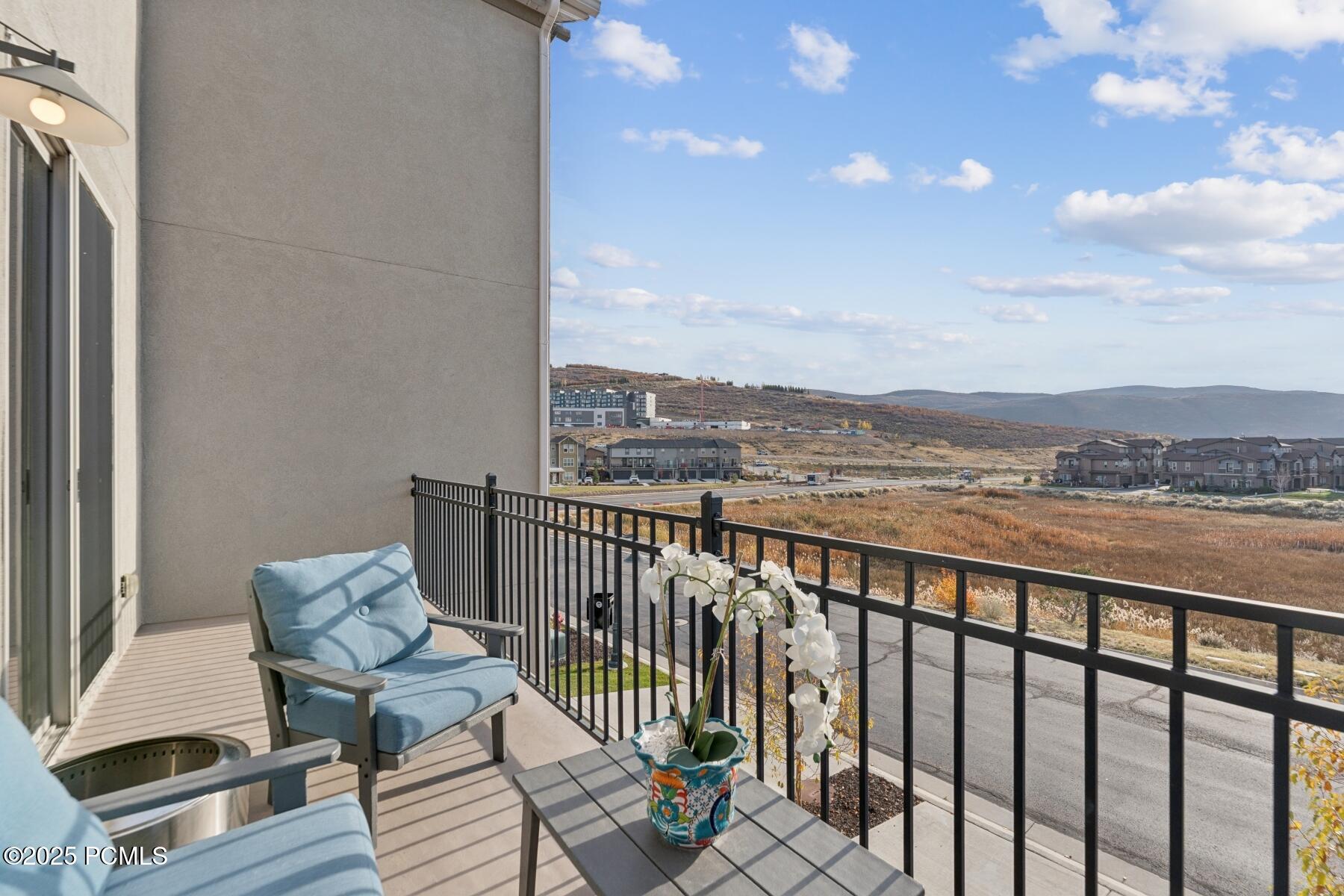 Kamas, Utah 84036, United States, 3 Bedrooms Bedrooms, ,4 BathroomsBathrooms,Residential,Active,233245