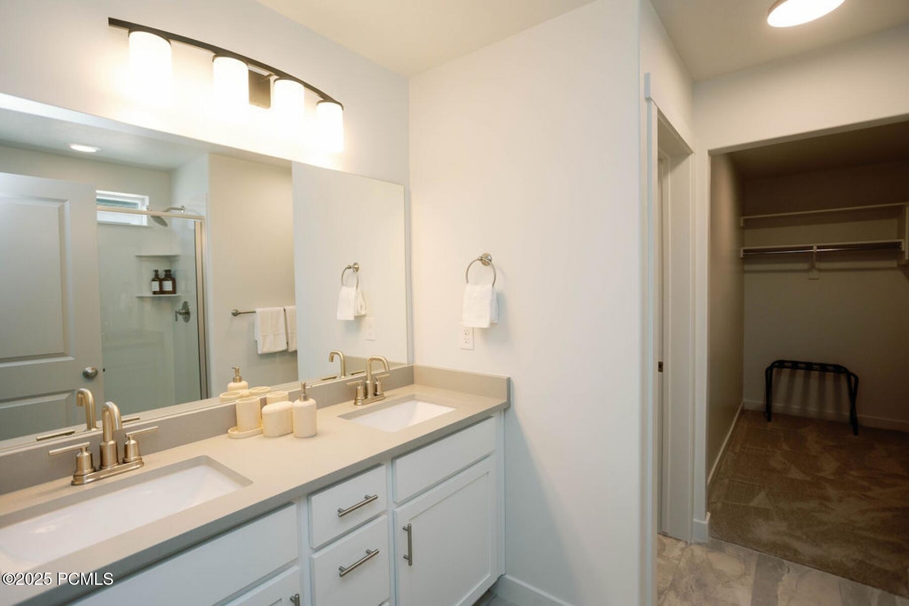 Heber City, Utah 84032, United States, 4 Bedrooms Bedrooms, ,4 BathroomsBathrooms,Residential,Active,86476