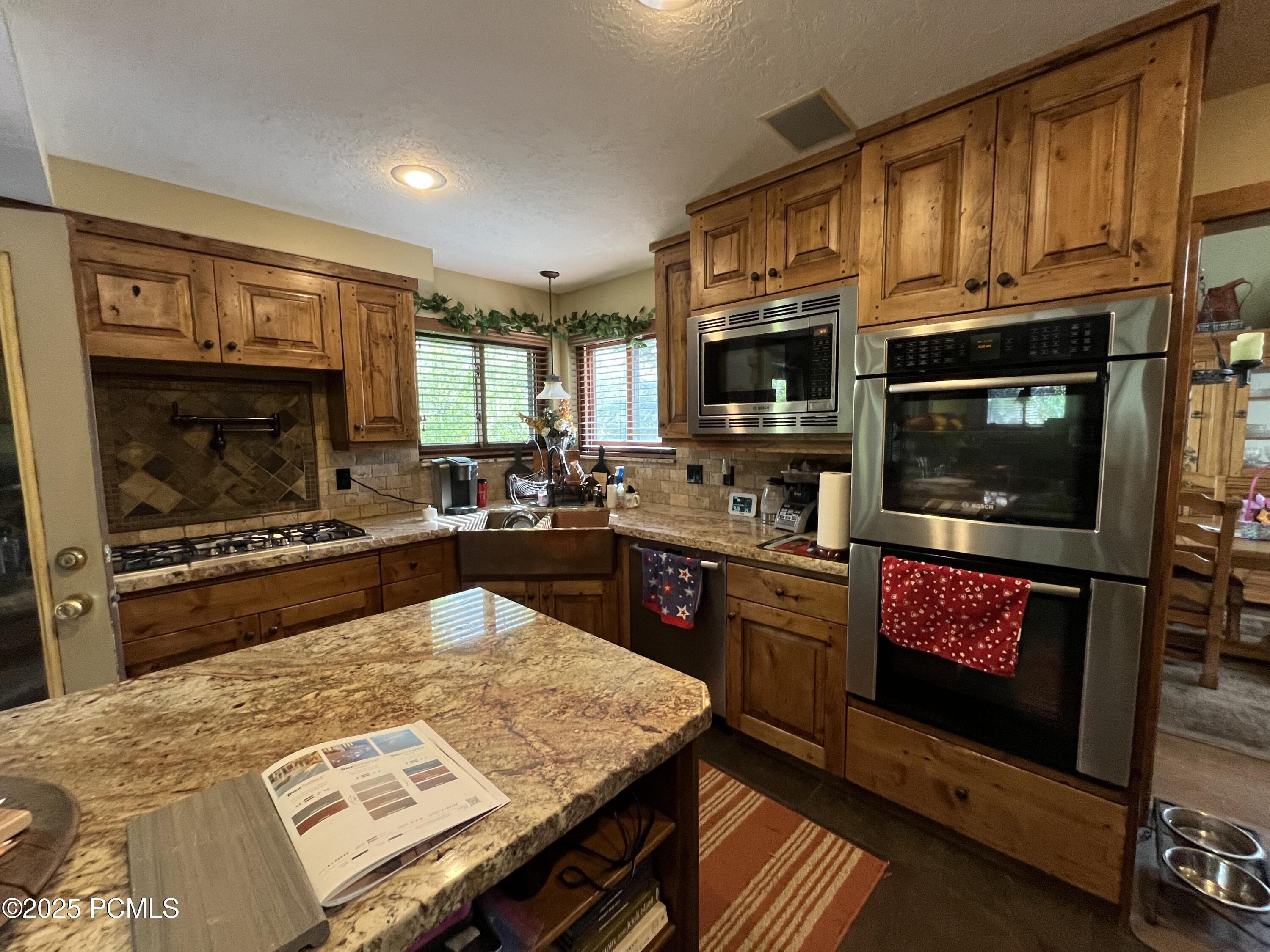 7984 Springshire Drive, Park City, Utah image 7