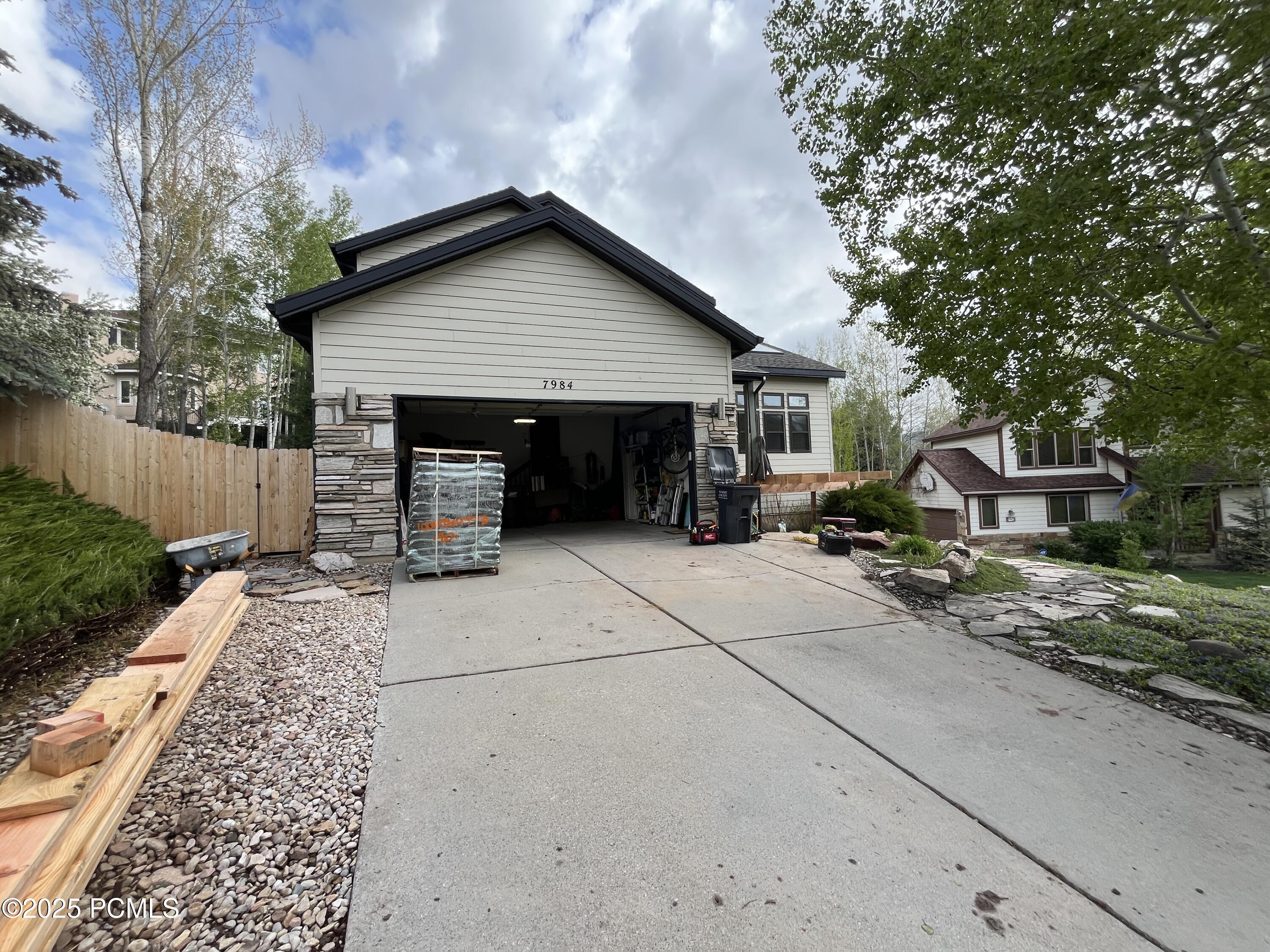 7984 Springshire Drive, Park City, Utah image 2
