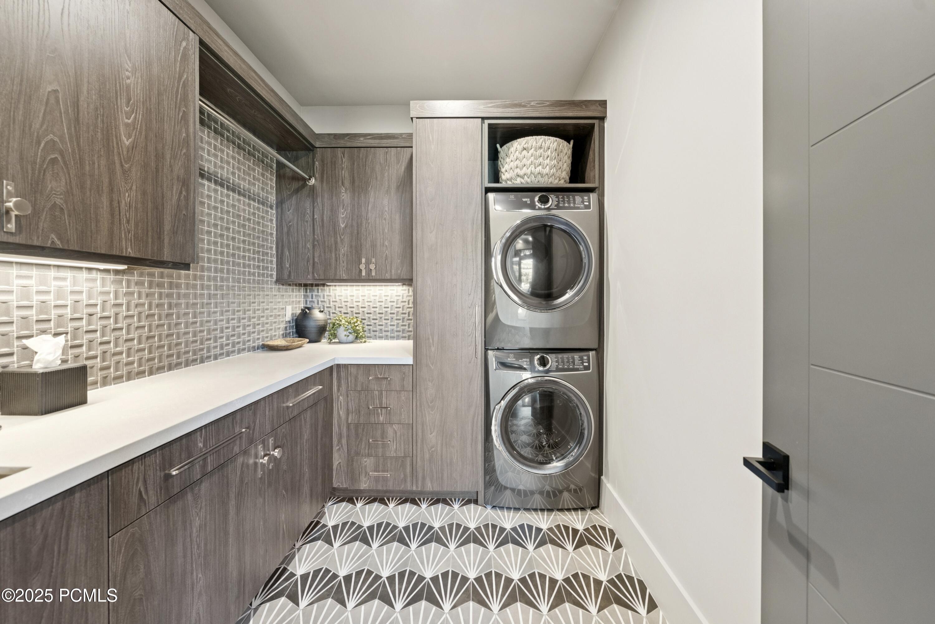 Kamas, Utah 84036, United States, 4 Bedrooms Bedrooms, ,6 BathroomsBathrooms,Residential,Active,189246