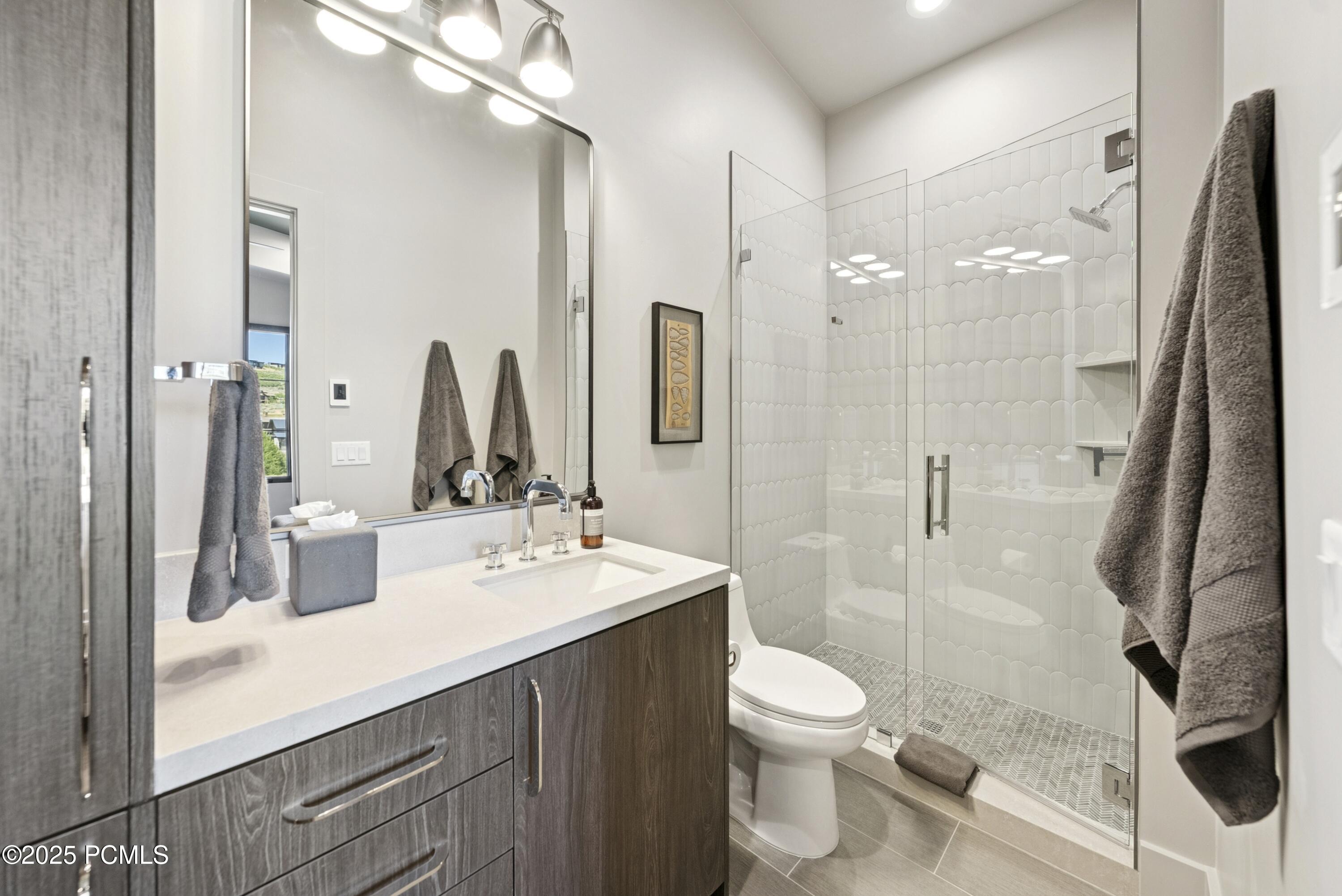 Kamas, Utah 84036, United States, 4 Bedrooms Bedrooms, ,6 BathroomsBathrooms,Residential,Active,189246