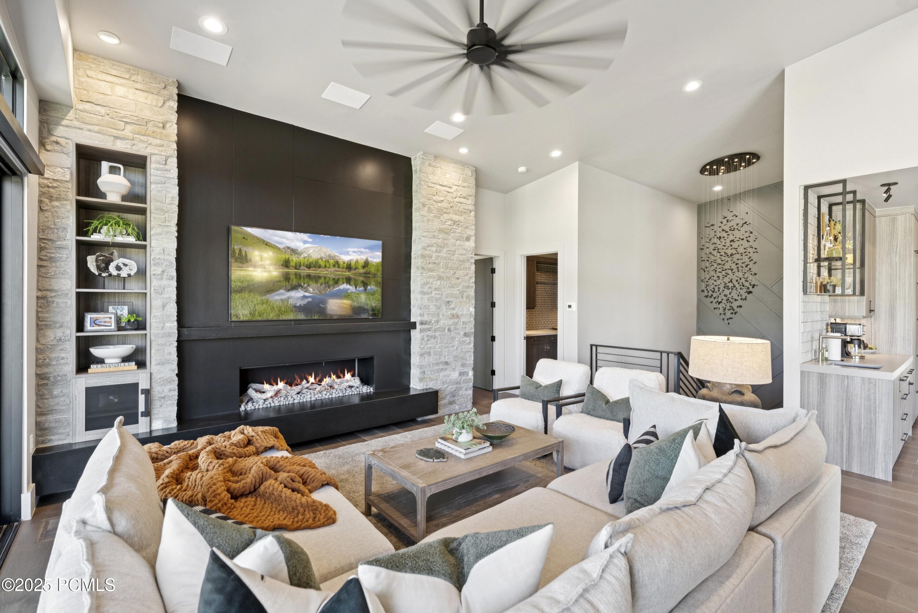 Kamas, Utah 84036, United States, 4 Bedrooms Bedrooms, ,6 BathroomsBathrooms,Residential,Active,189246