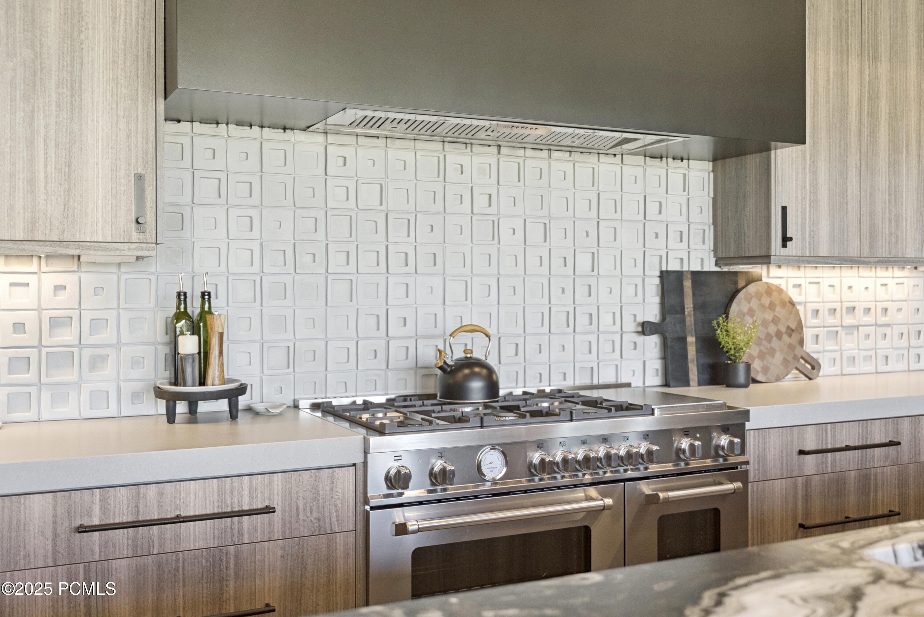 Kamas, Utah 84036, United States, 4 Bedrooms Bedrooms, ,6 BathroomsBathrooms,Residential,Active,189246