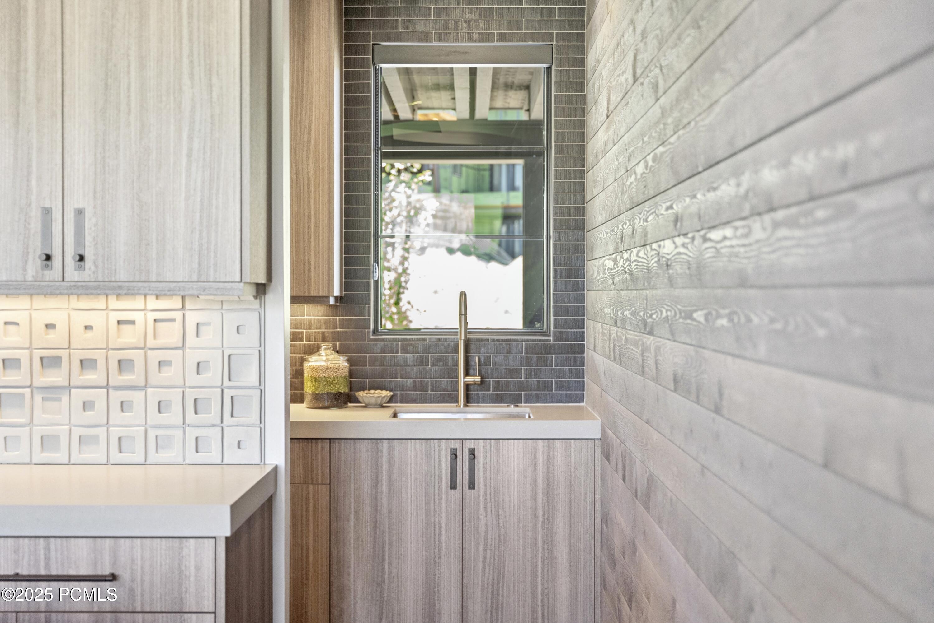 Kamas, Utah 84036, United States, 4 Bedrooms Bedrooms, ,6 BathroomsBathrooms,Residential,Active,189246