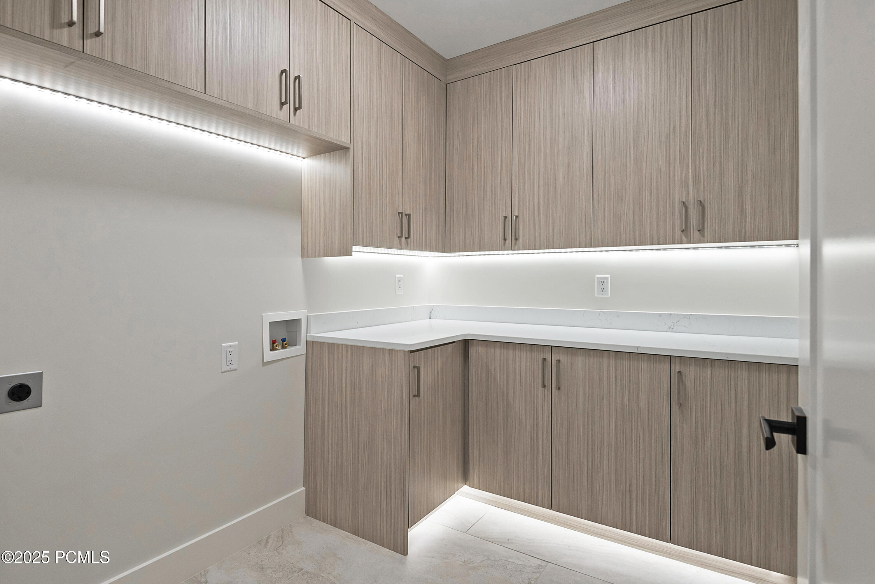 Salt Lake City, Utah 84117, United States, 8 Bedrooms Bedrooms, ,10 BathroomsBathrooms,Residential,Active,2035