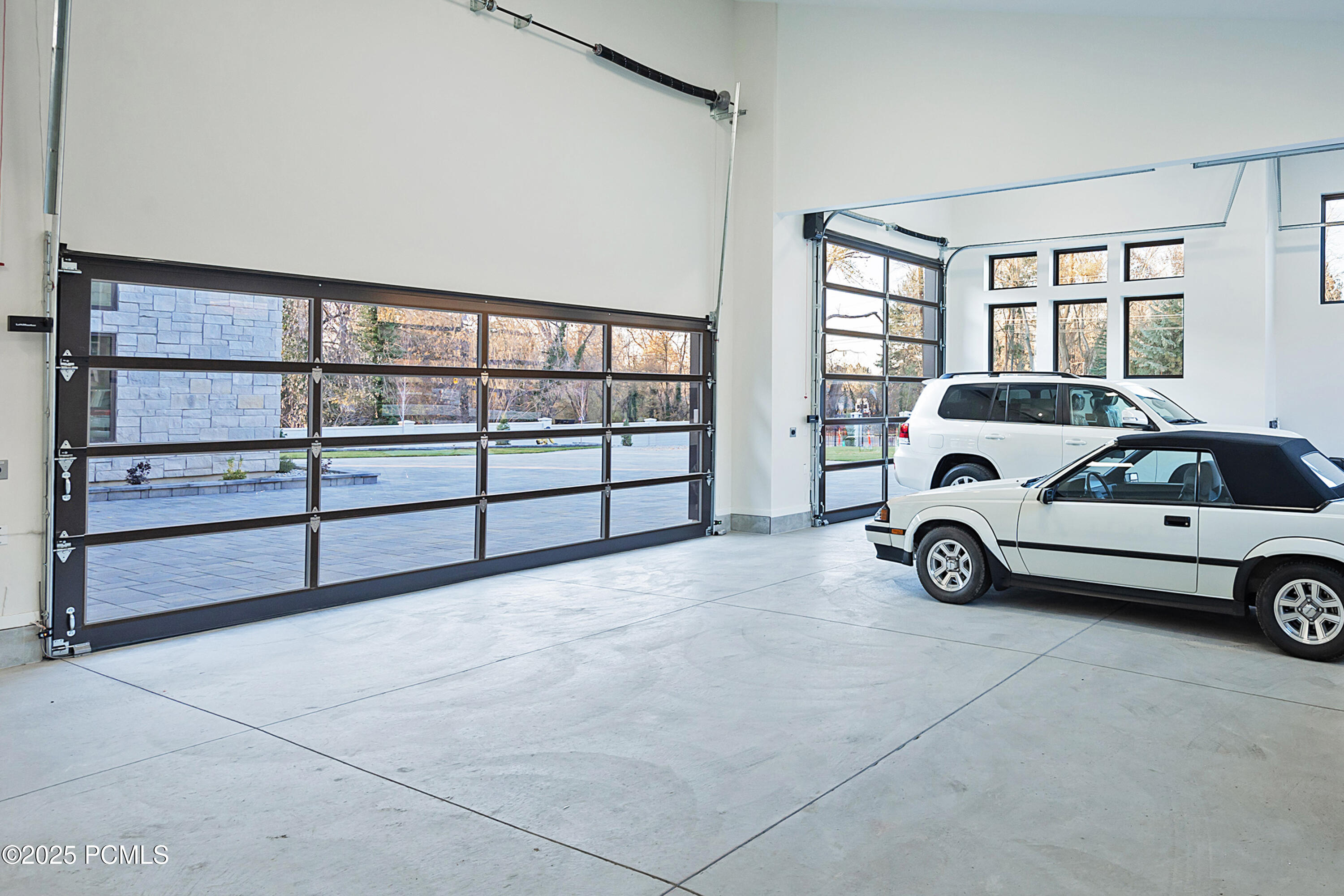 Salt Lake City, Utah 84117, United States, 8 Bedrooms Bedrooms, ,10 BathroomsBathrooms,Residential,Active,2035