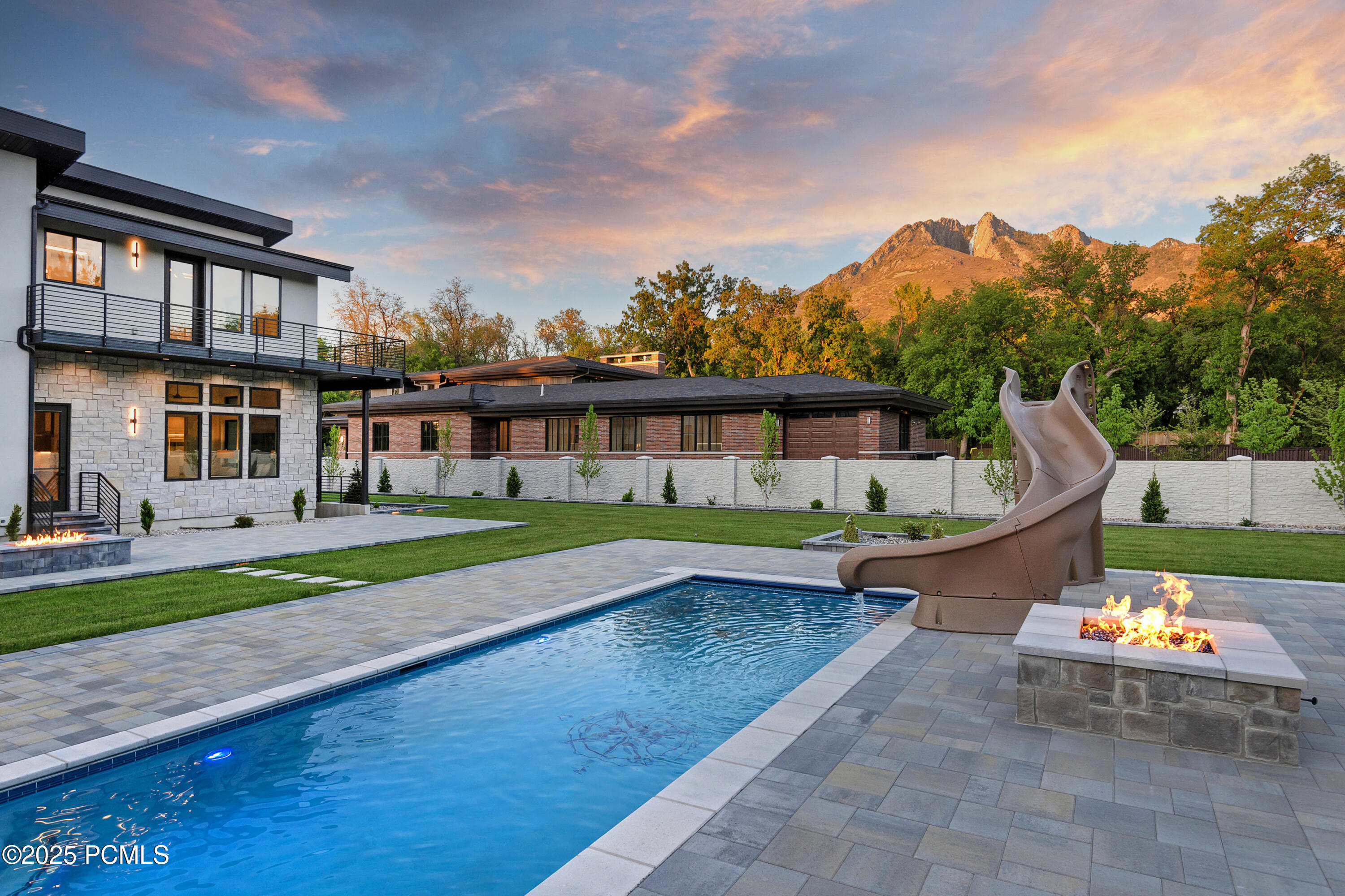 Salt Lake City, Utah 84117, United States, 8 Bedrooms Bedrooms, ,10 BathroomsBathrooms,Residential,Active,2035