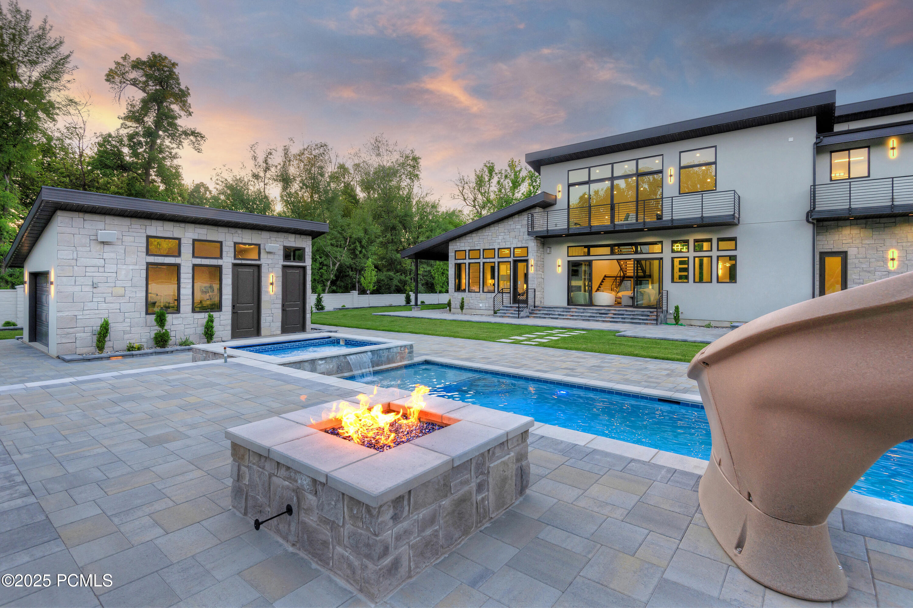 Salt Lake City, Utah 84117, United States, 8 Bedrooms Bedrooms, ,10 BathroomsBathrooms,Residential,Active,2035