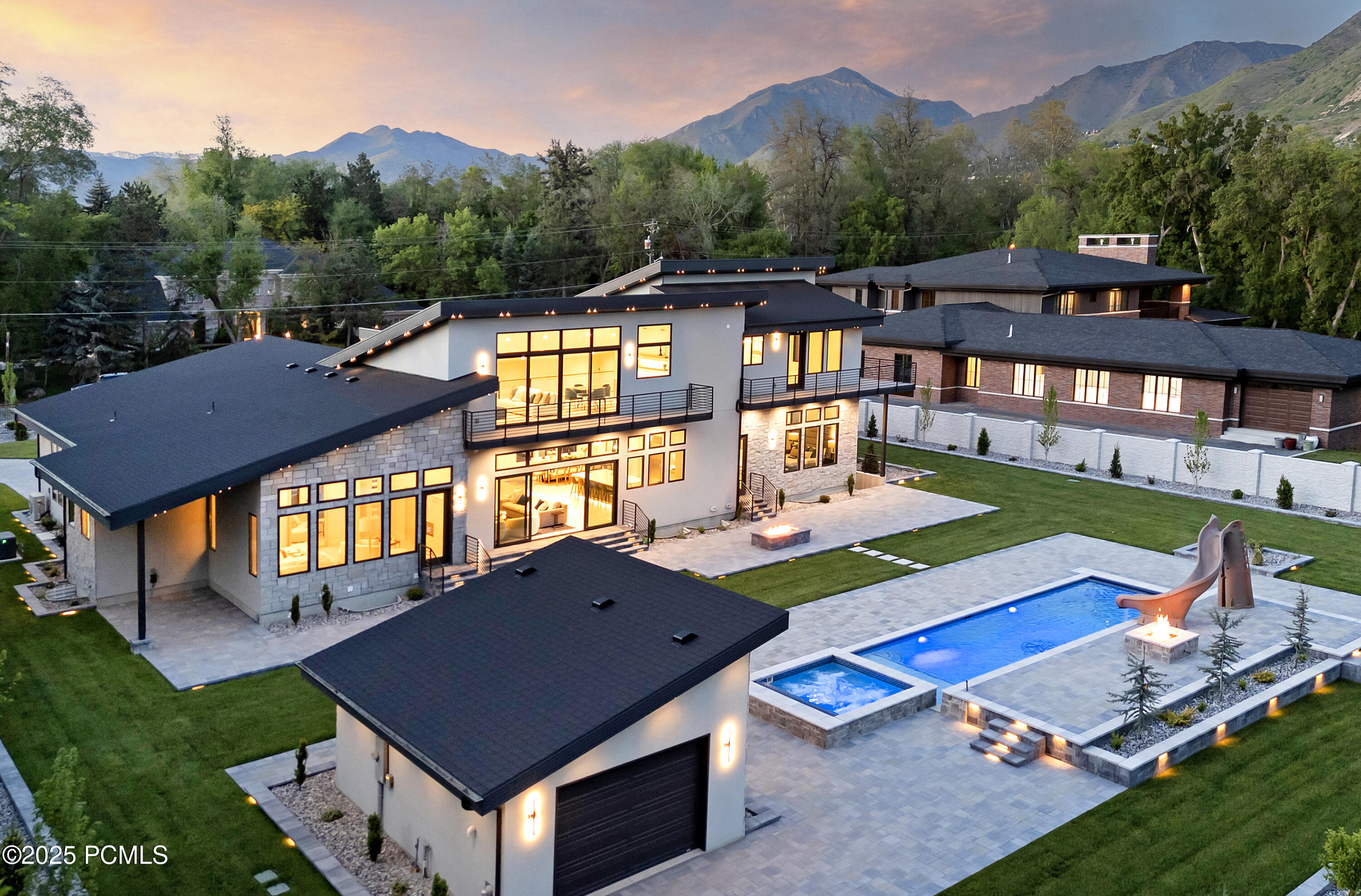 Salt Lake City, Utah 84117, United States, 8 Bedrooms Bedrooms, ,10 BathroomsBathrooms,Residential,Active,2035