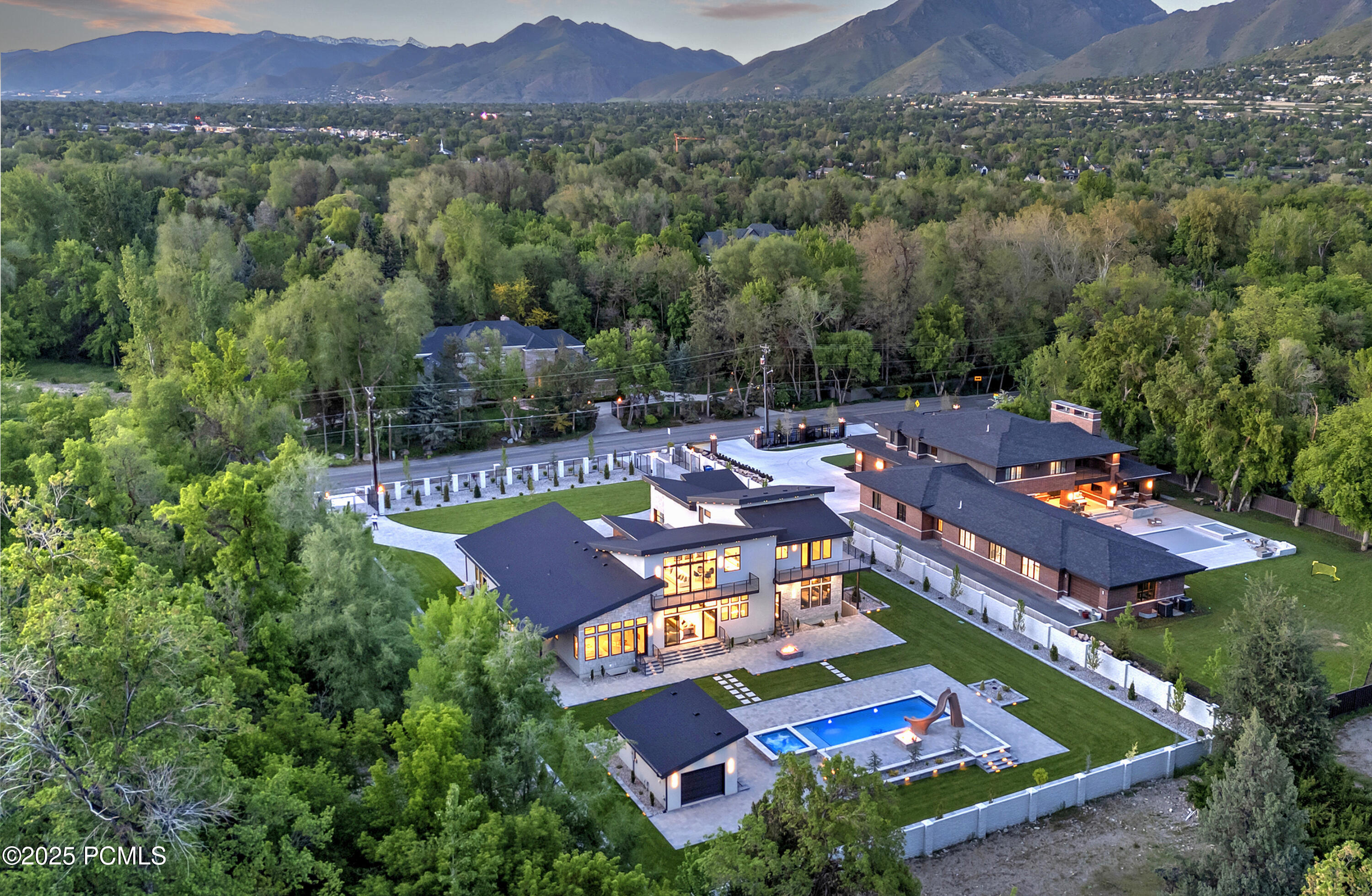 Salt Lake City, Utah 84117, United States, 8 Bedrooms Bedrooms, ,10 BathroomsBathrooms,Residential,Active,2035