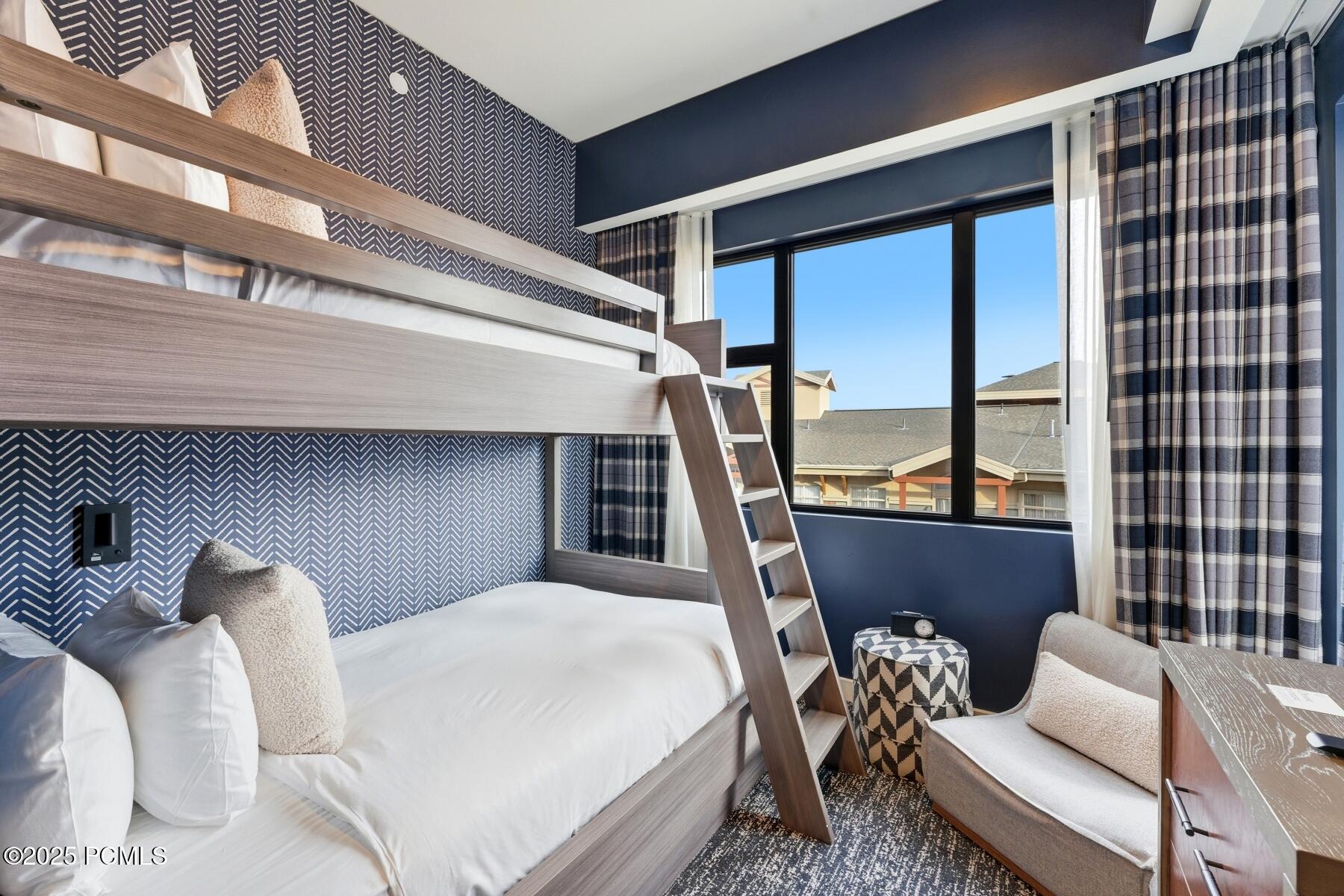 Park City, Utah 84098, United States, 3 Bedrooms Bedrooms, ,4 BathroomsBathrooms,Residential,Active,256406