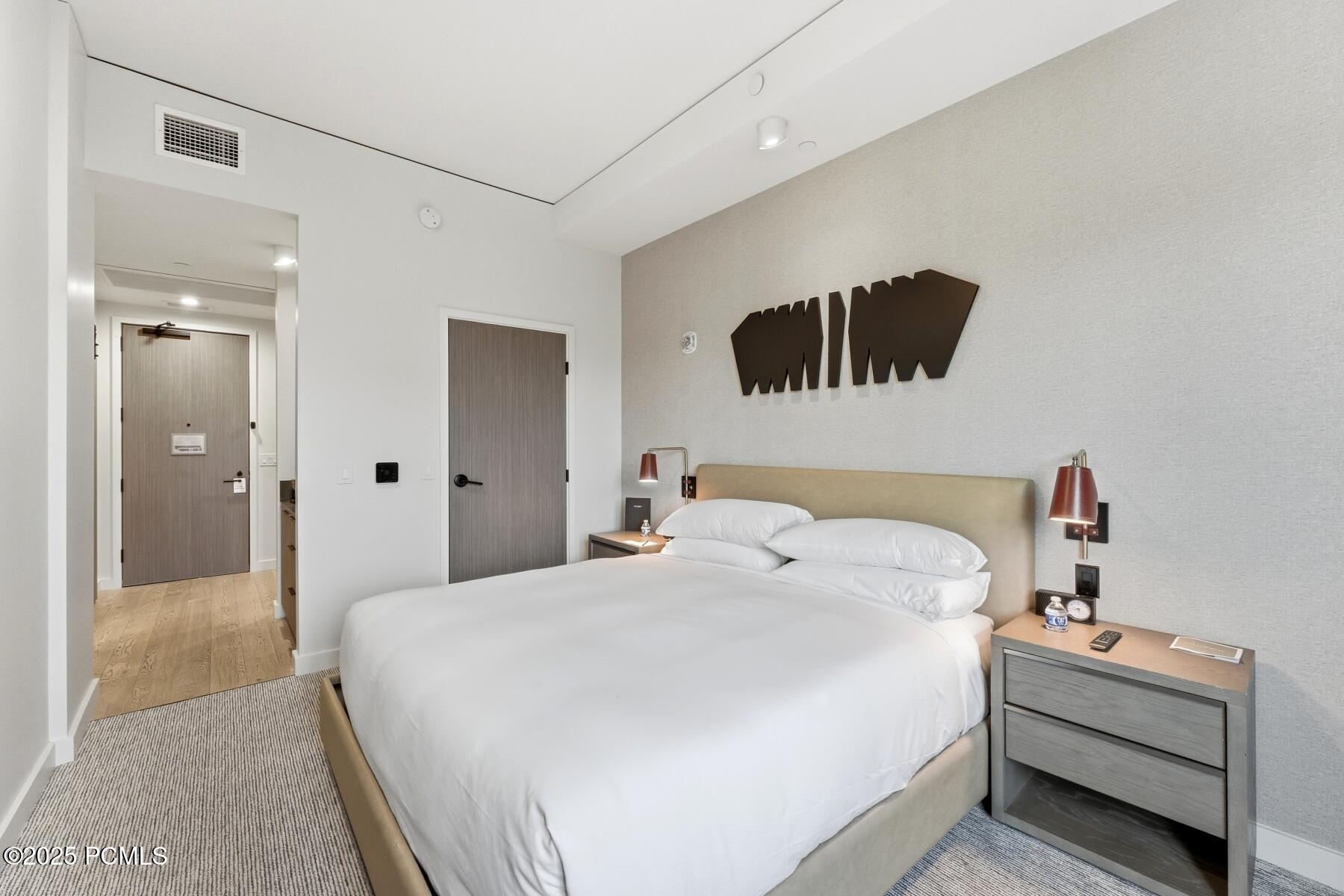 Park City, Utah 84098, United States, 3 Bedrooms Bedrooms, ,4 BathroomsBathrooms,Residential,Active,256406