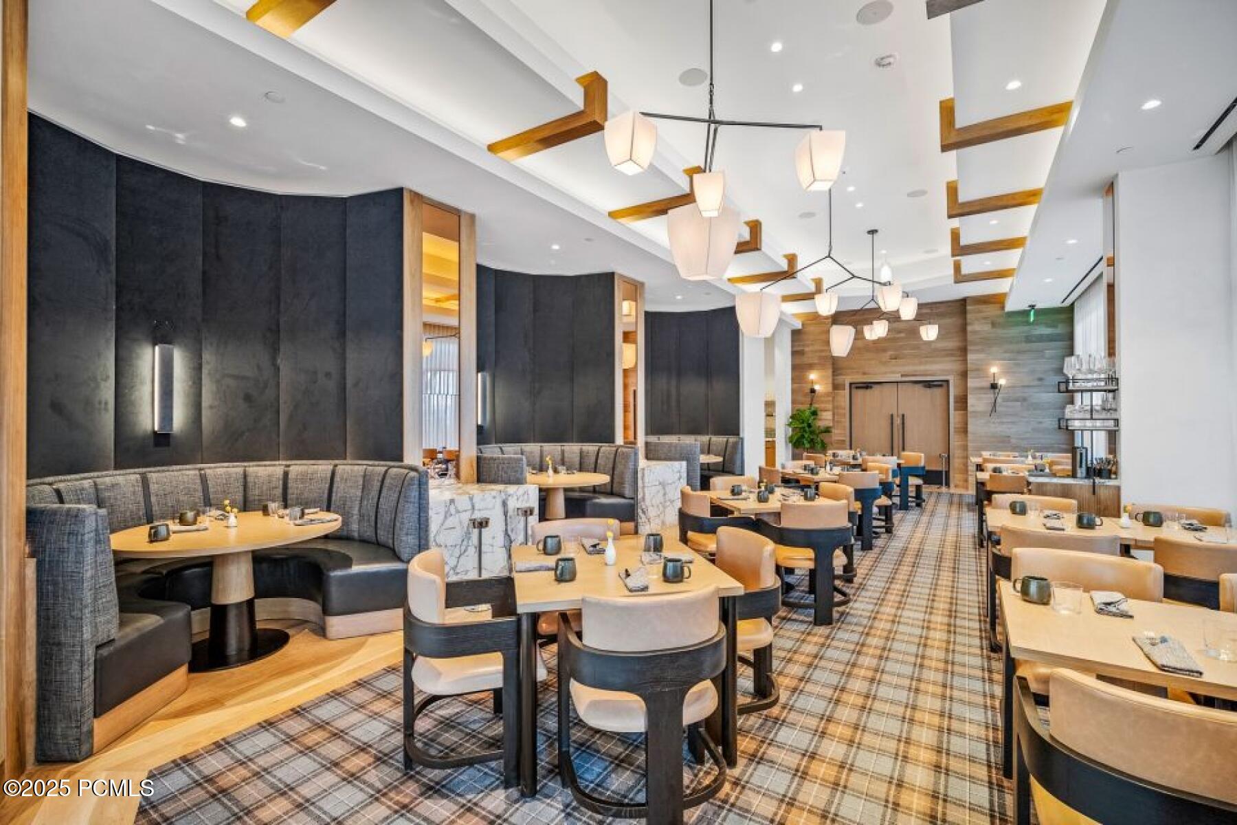 Park City, Utah 84098, United States, 3 Bedrooms Bedrooms, ,4 BathroomsBathrooms,Residential,Active,256406