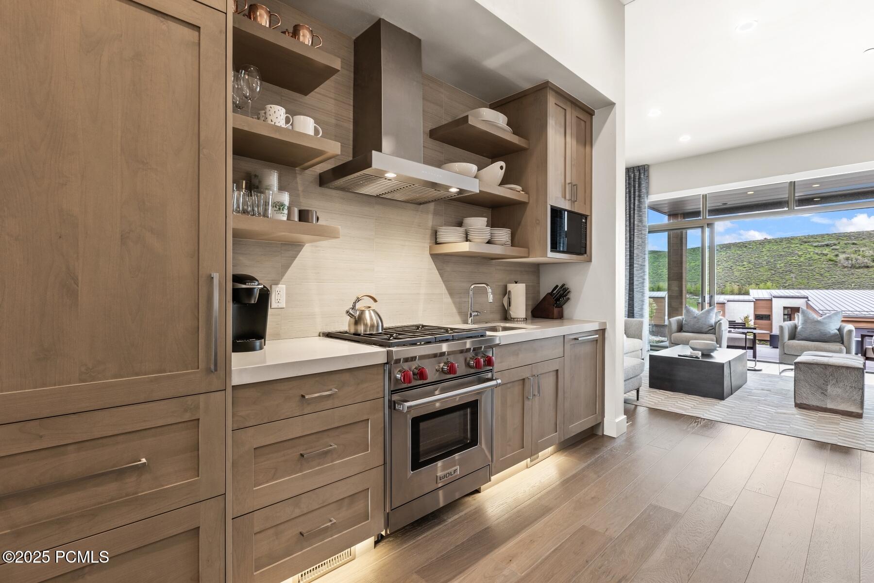 Park City, Utah 84098, United States, 2 Bedrooms Bedrooms, ,3 BathroomsBathrooms,Residential,Active,172224