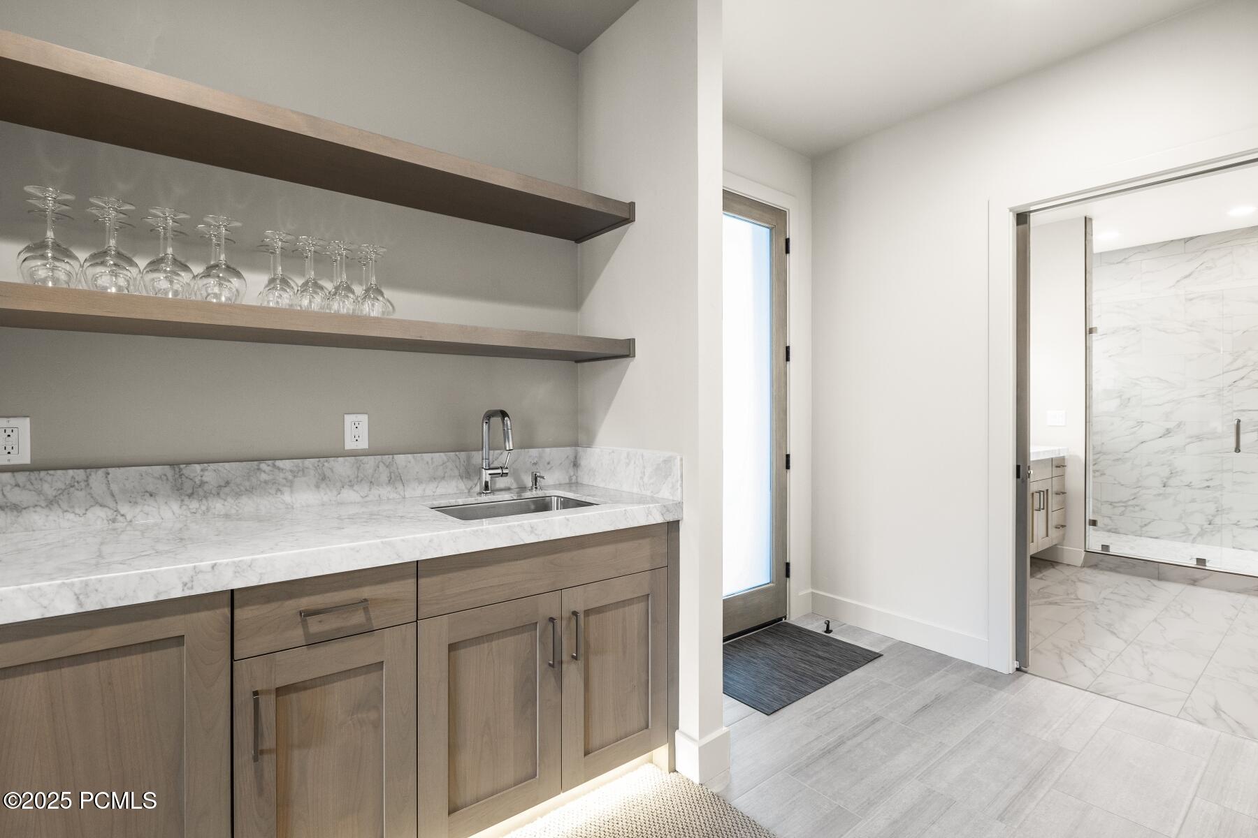 Park City, Utah 84098, United States, 2 Bedrooms Bedrooms, ,3 BathroomsBathrooms,Residential,Active,172224