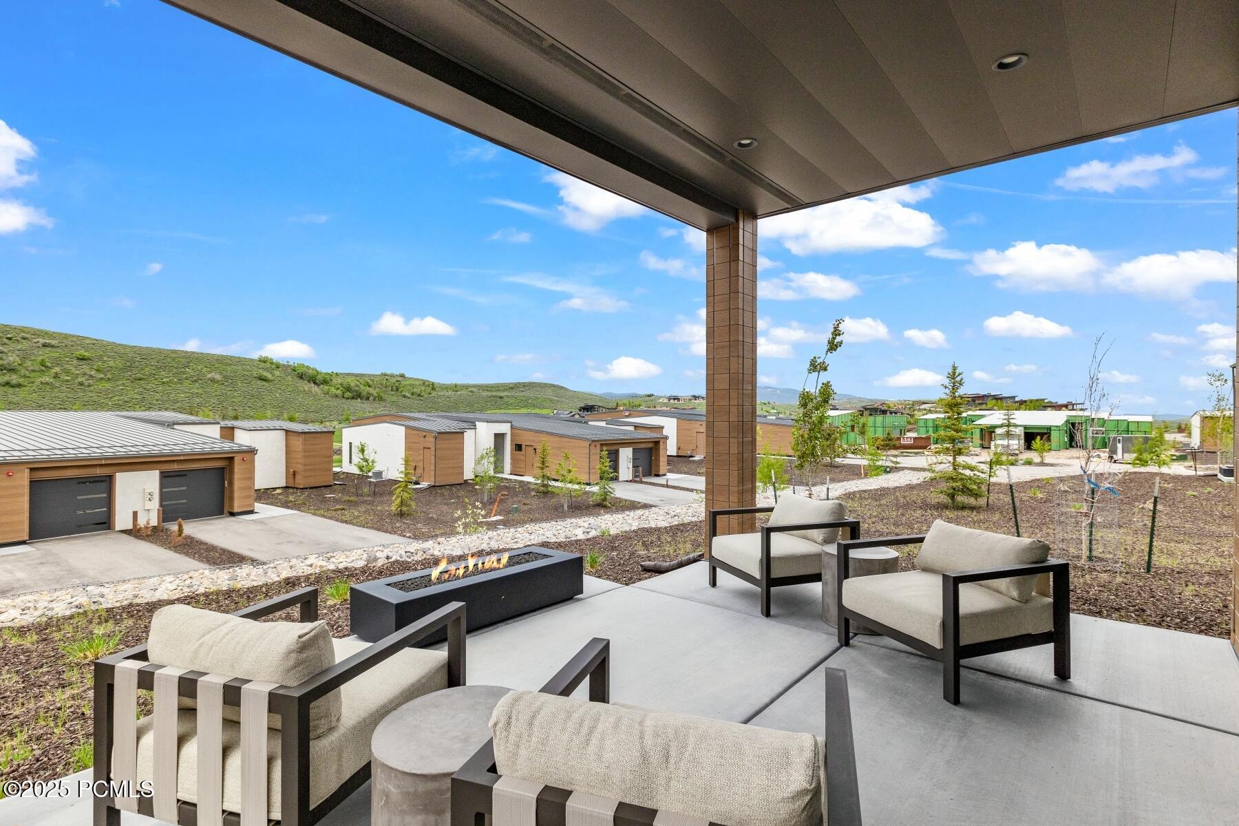 Park City, Utah 84098, United States, 2 Bedrooms Bedrooms, ,3 BathroomsBathrooms,Residential,Active,172224