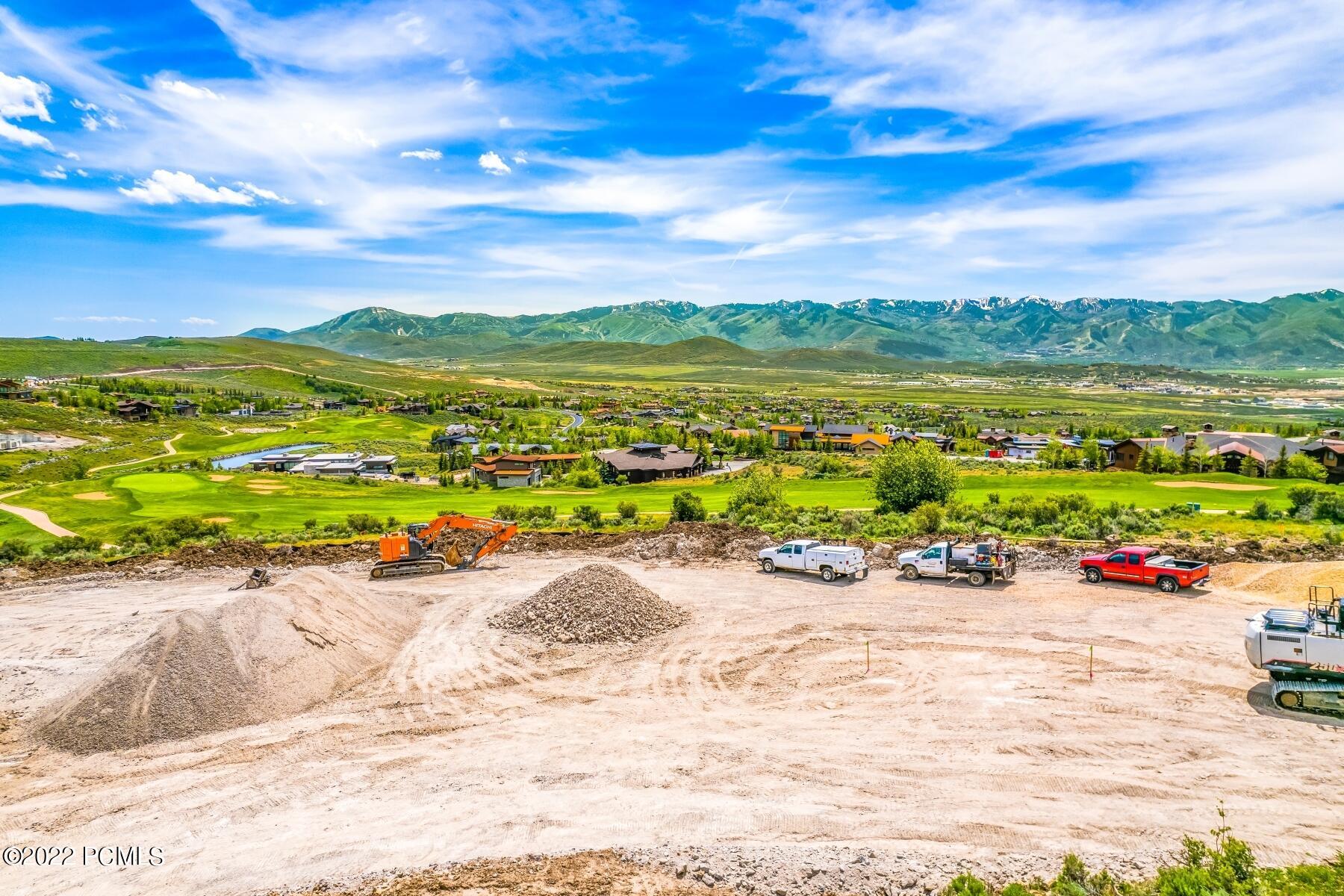 Park City, Utah 84098, United States, 4 Bedrooms Bedrooms, ,6 BathroomsBathrooms,Residential,Pending,74111