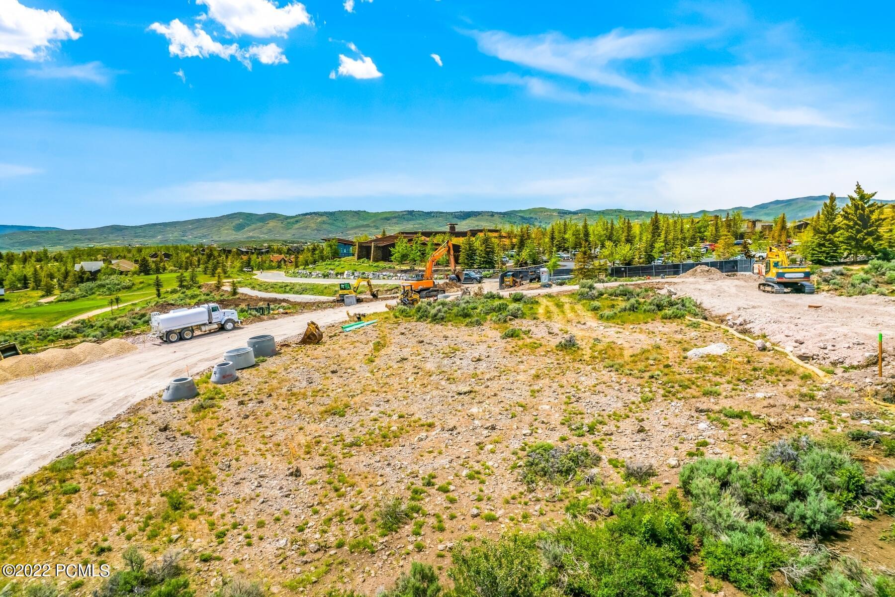 Park City, Utah 84098, United States, 4 Bedrooms Bedrooms, ,6 BathroomsBathrooms,Residential,Pending,74111