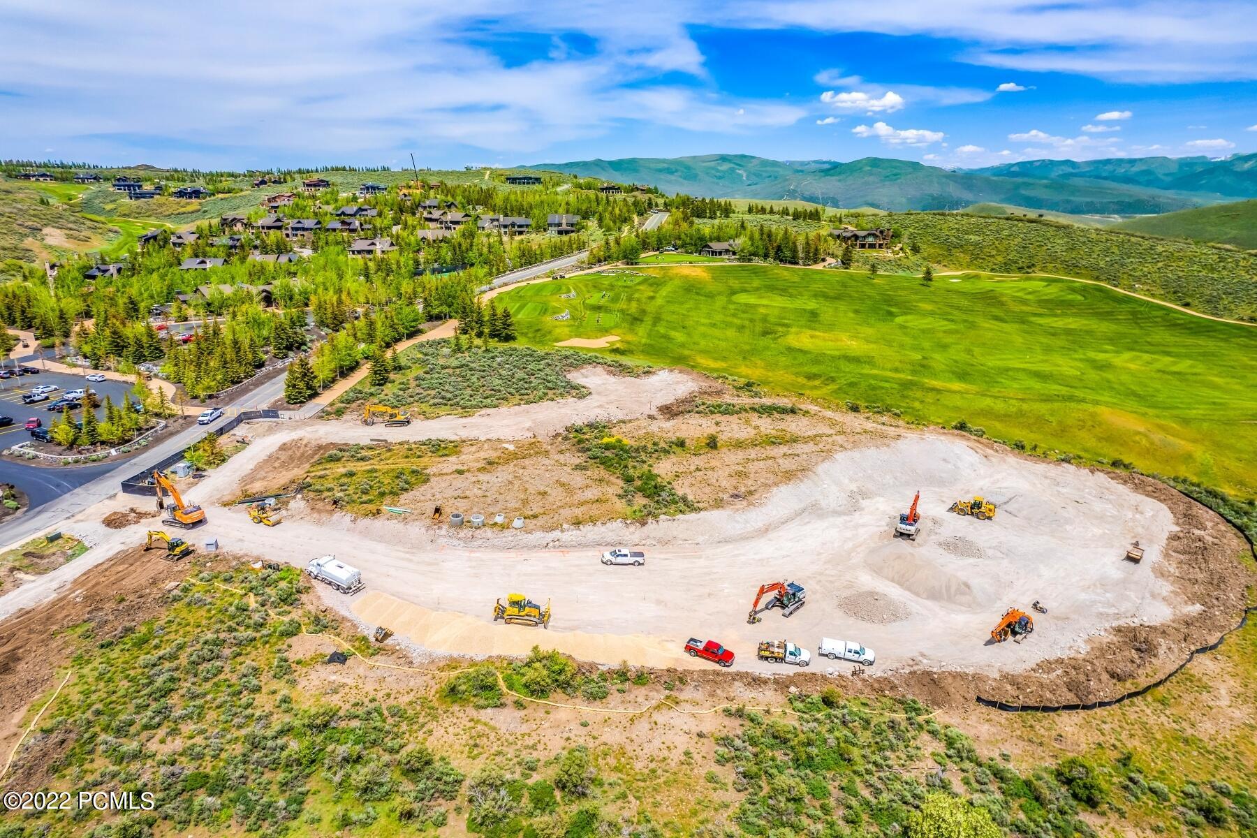 Park City, Utah 84098, United States, 4 Bedrooms Bedrooms, ,6 BathroomsBathrooms,Residential,Pending,74111