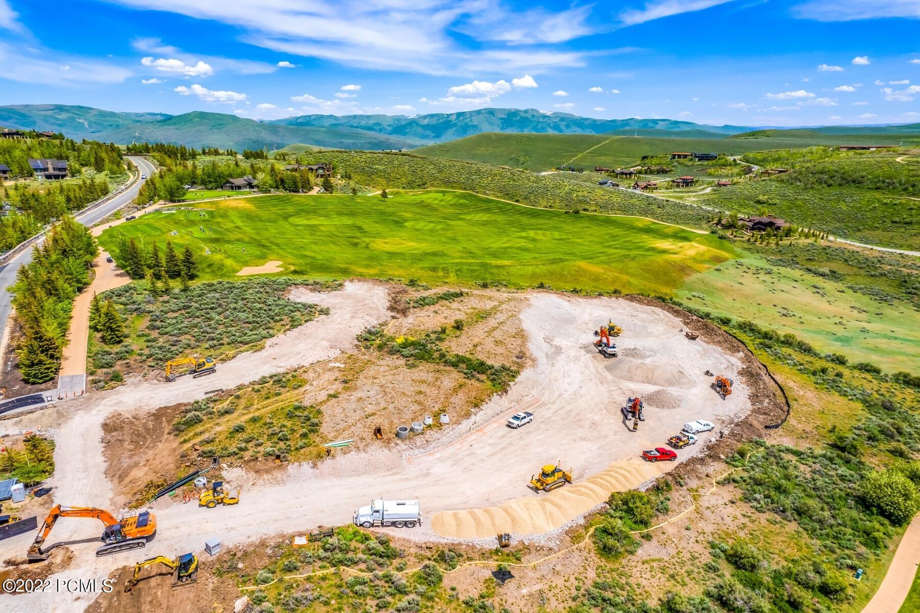 Park City, Utah 84098, United States, 4 Bedrooms Bedrooms, ,6 BathroomsBathrooms,Residential,Pending,74111