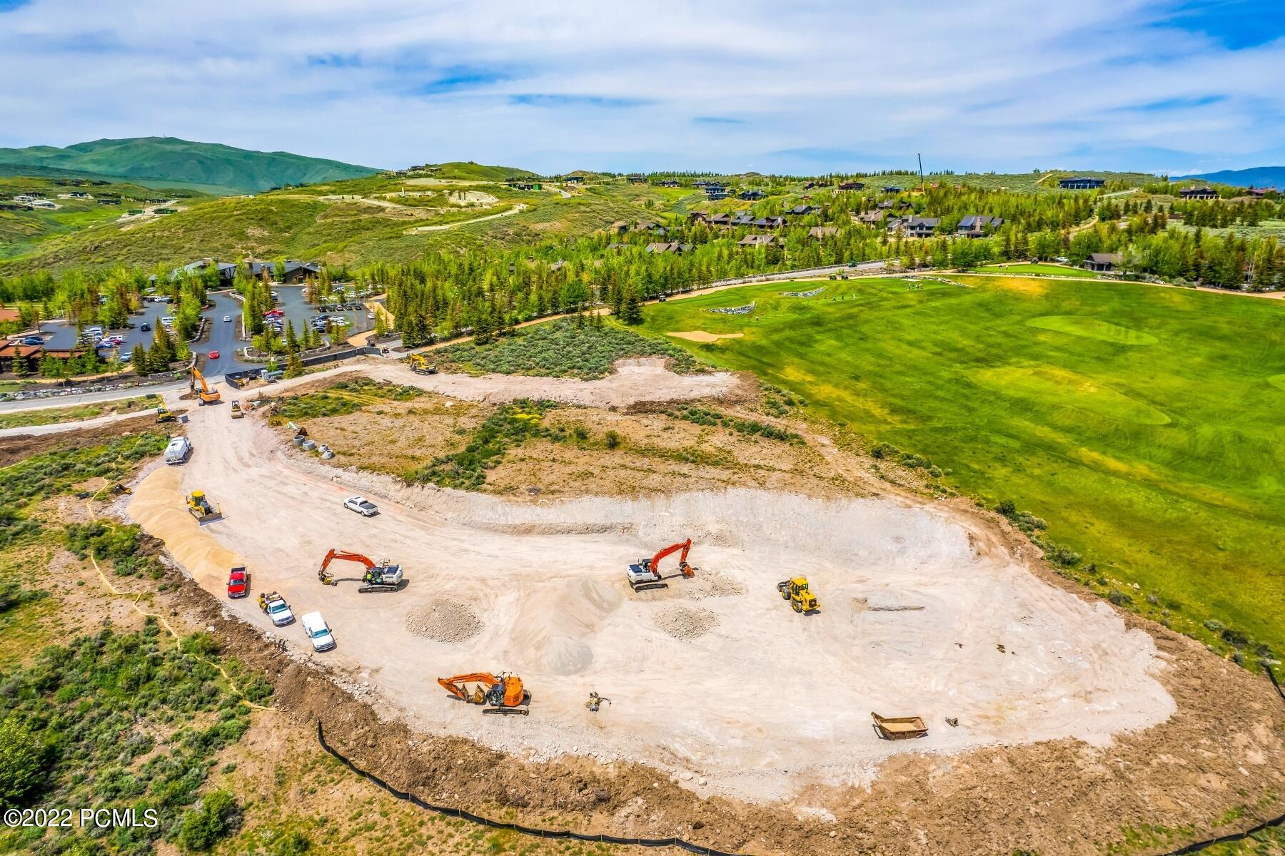 Park City, Utah 84098, United States, 4 Bedrooms Bedrooms, ,6 BathroomsBathrooms,Residential,Pending,74111