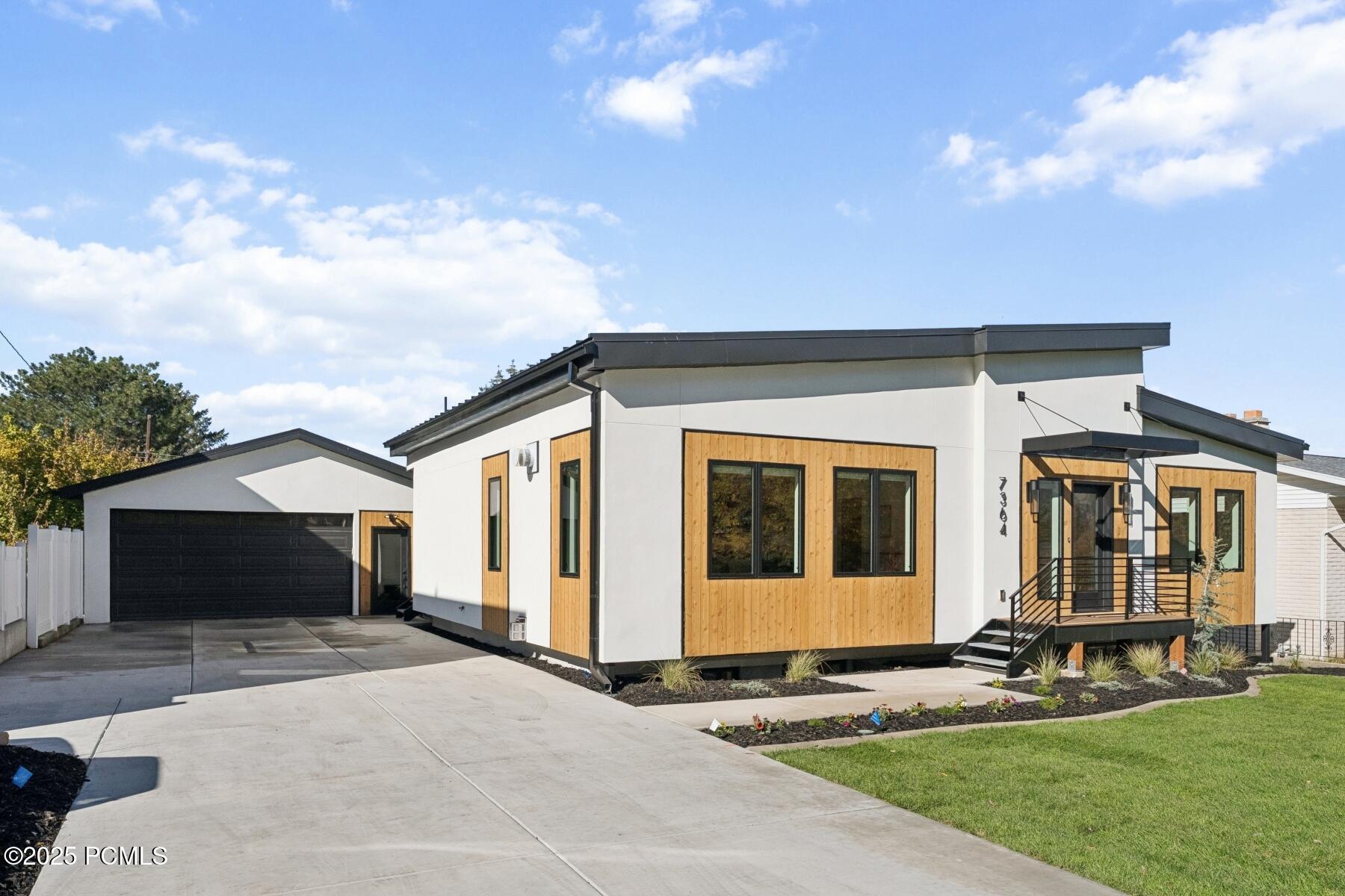 Salt Lake City, Utah 84121, United States, 5 Bedrooms Bedrooms, ,4 BathroomsBathrooms,Residential,Active,234373