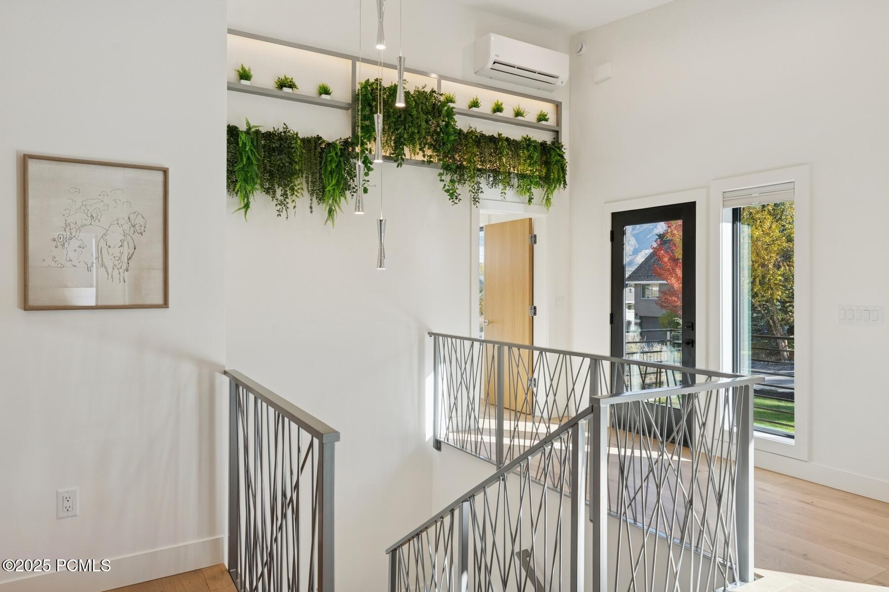 Salt Lake City, Utah 84121, United States, 5 Bedrooms Bedrooms, ,4 BathroomsBathrooms,Residential,Active,234373