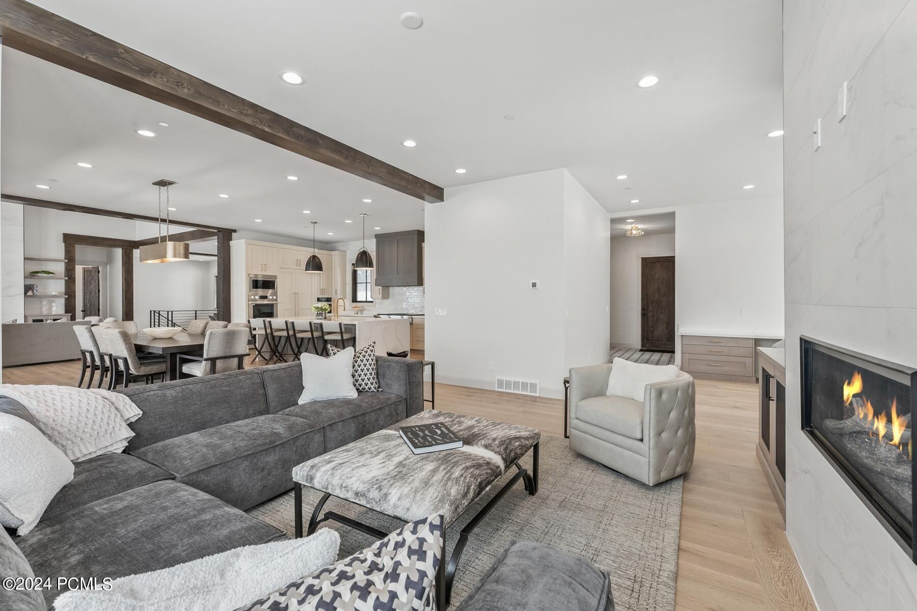 Heber City, Utah 84032, United States, 4 Bedrooms Bedrooms, ,4 BathroomsBathrooms,Residential,Active,67009