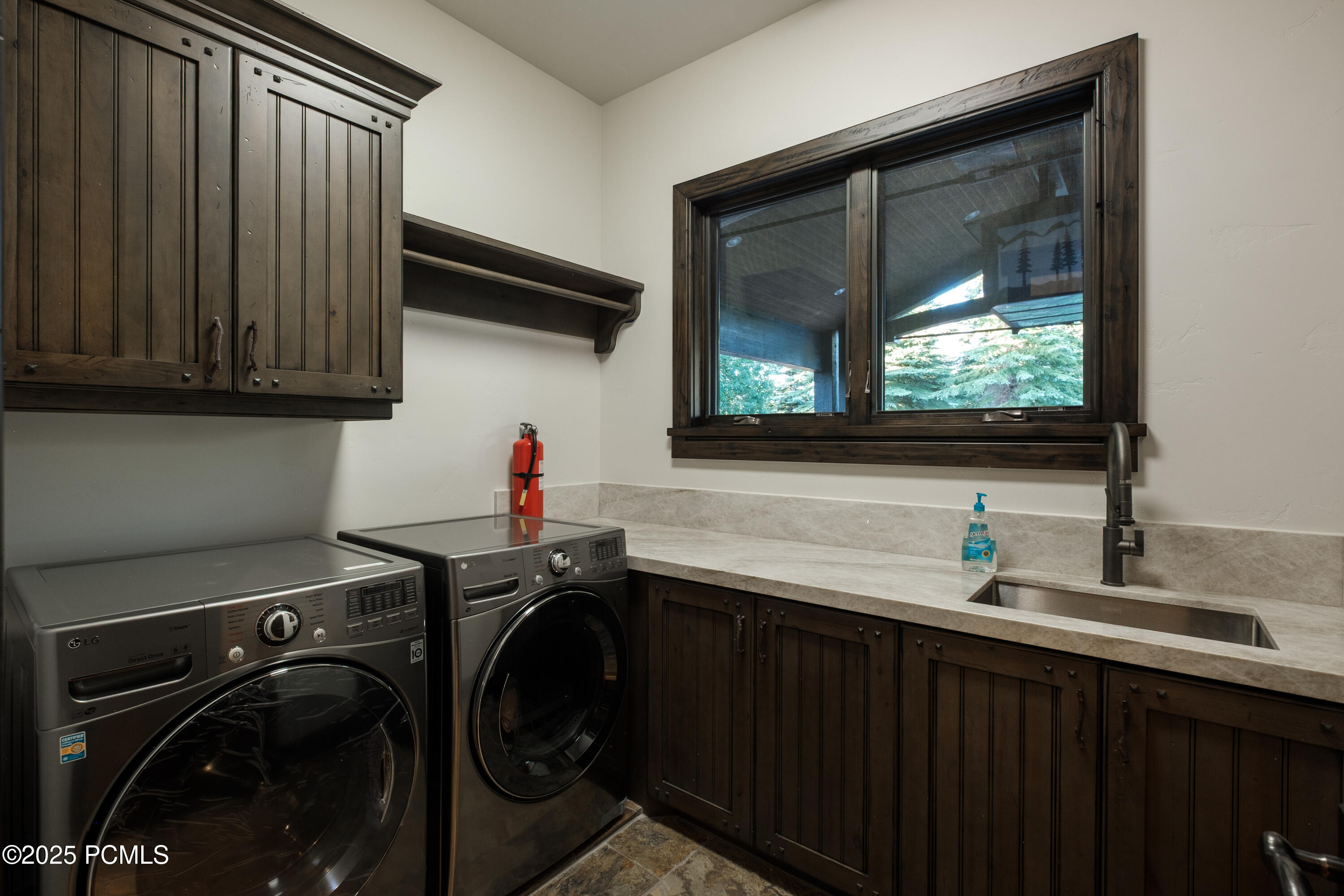 Kamas, Utah 84036, United States, 5 Bedrooms Bedrooms, ,7 BathroomsBathrooms,Residential,Active,157235