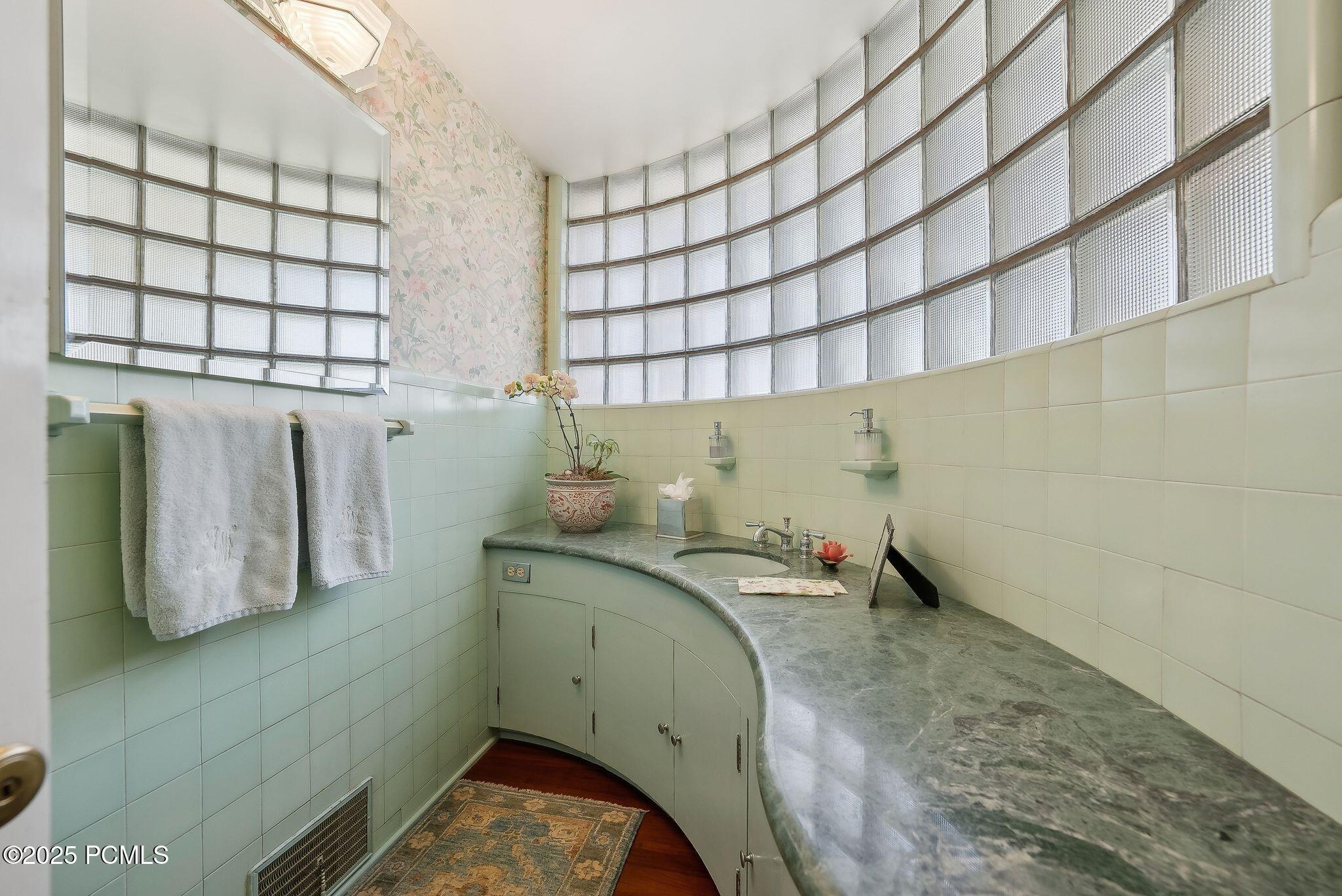 1500 E Arlington Drive, Salt Lake City, Utah image 28