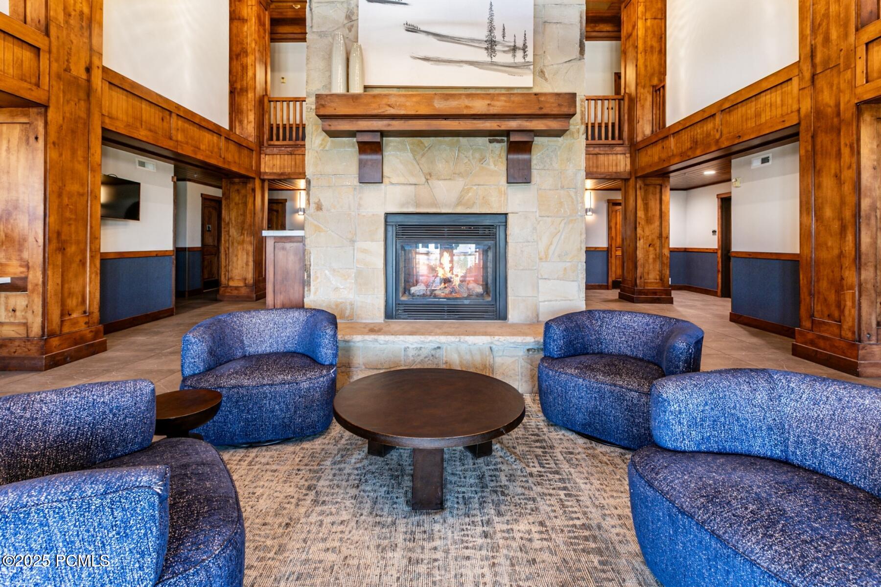 Park City, Utah 84098, United States, 2 Bedrooms Bedrooms, ,3 BathroomsBathrooms,Residential,Active,221537