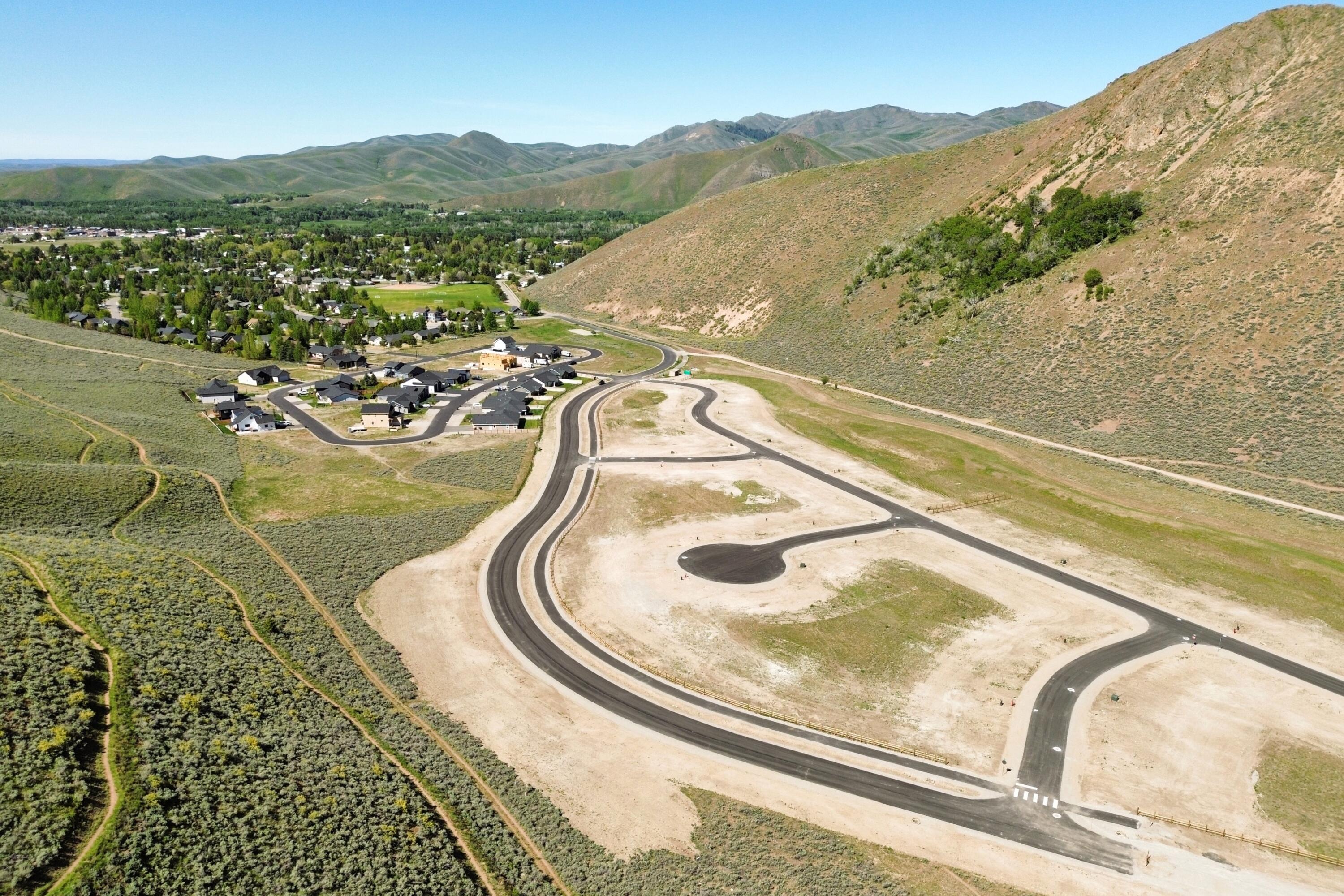 602 Rosewood Drive Dr, Bellevue, Idaho image 2