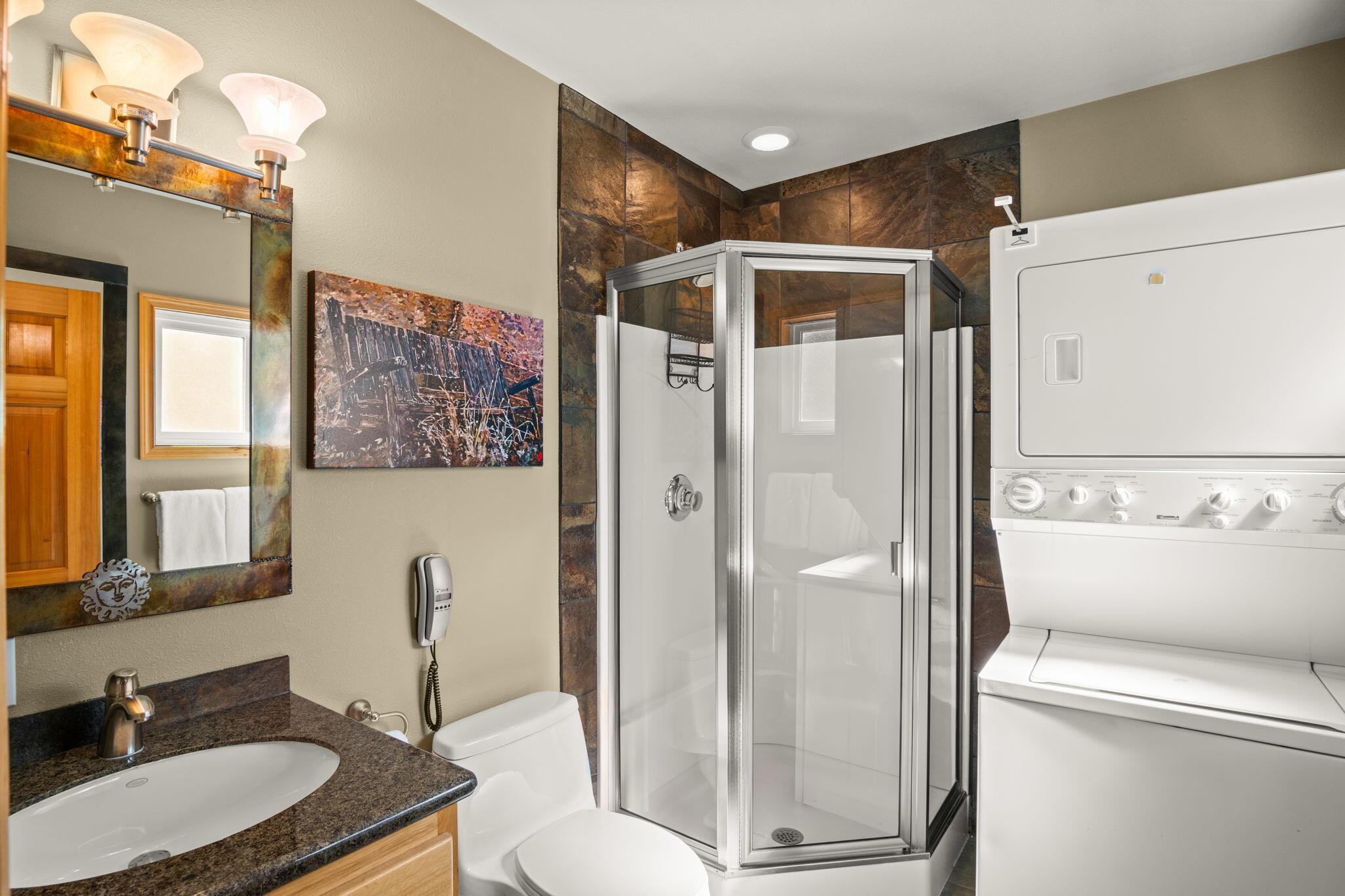 Ketchum, Idaho 83340, United States, 3 Bedrooms Bedrooms, ,3 BathroomsBathrooms,Residential,Active,198592