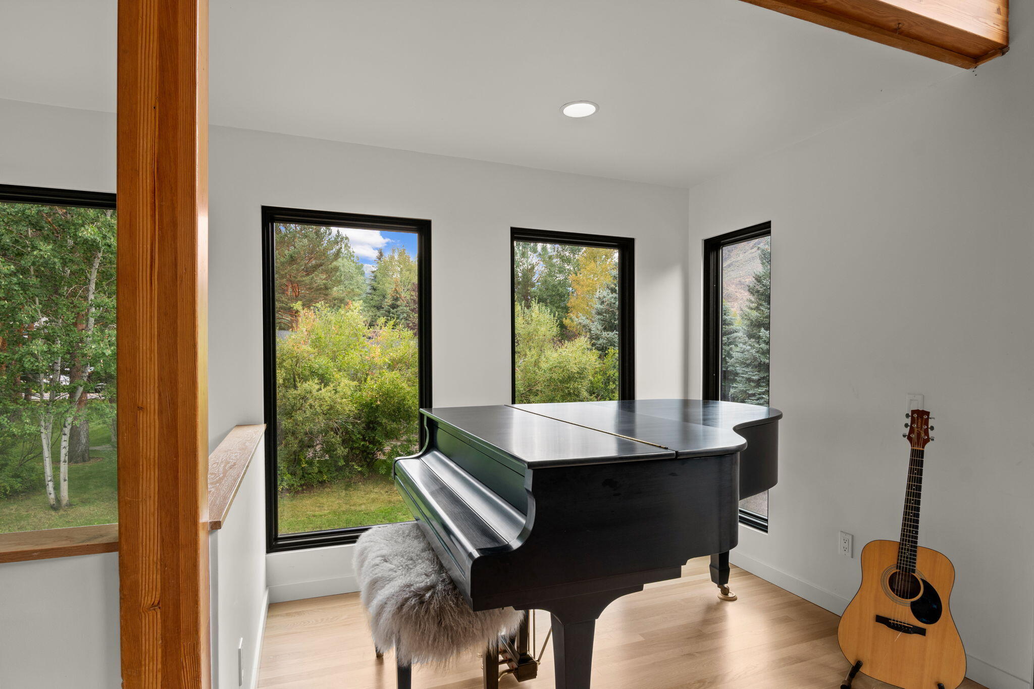 Sun Valley, Idaho 83353, United States, 3 Bedrooms Bedrooms, ,2 BathroomsBathrooms,Residential,Active,212225