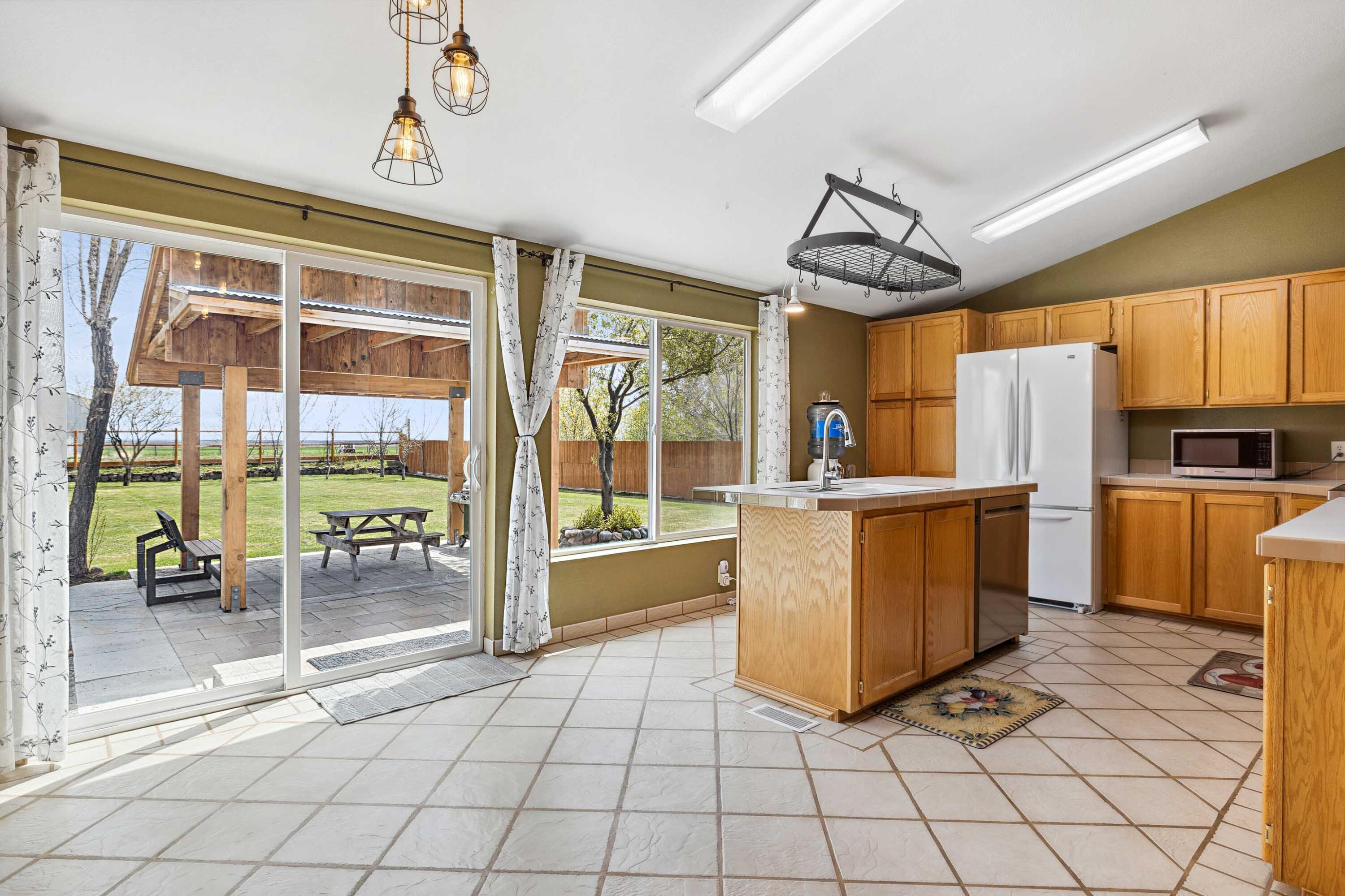 20474 N Main St, Carey, Idaho image 11