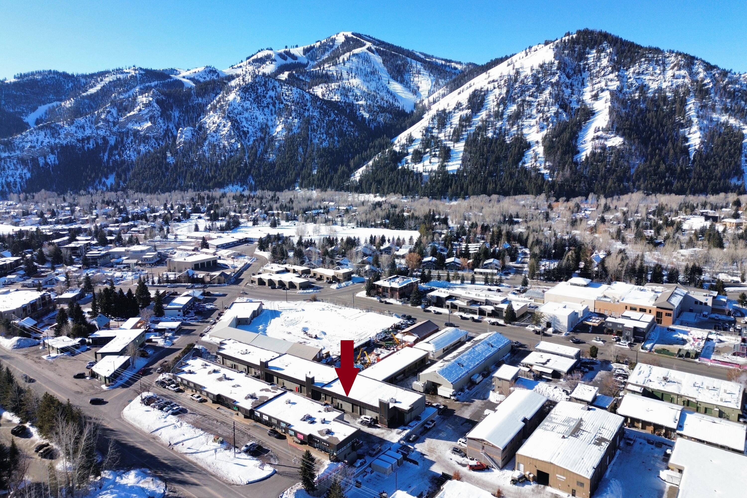 Aerial w Baldy 1arrow