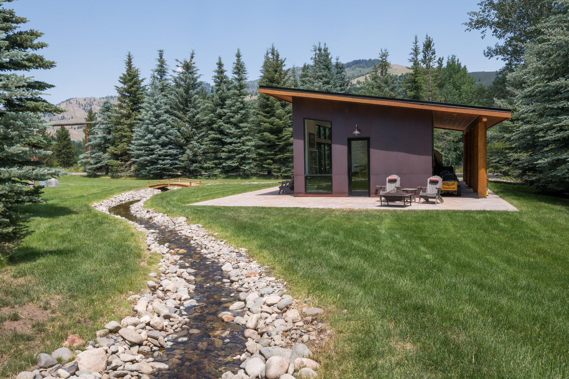 Blaine County, Idaho 83340, United States, 5 Bedrooms Bedrooms, ,5 BathroomsBathrooms,Residential,Pending,51731