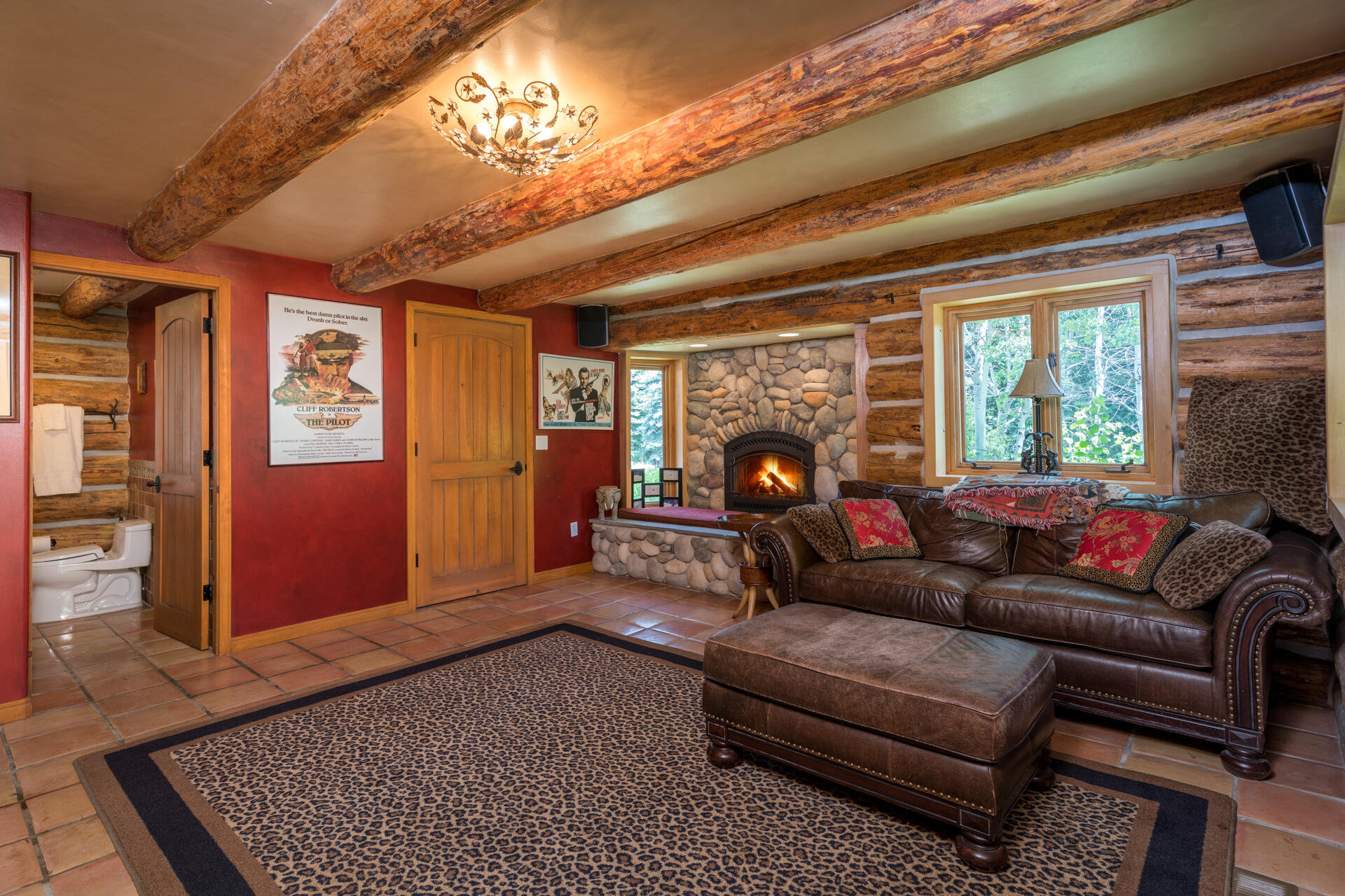 Blaine County, Idaho 83340, United States, 5 Bedrooms Bedrooms, ,5 BathroomsBathrooms,Residential,Pending,51731