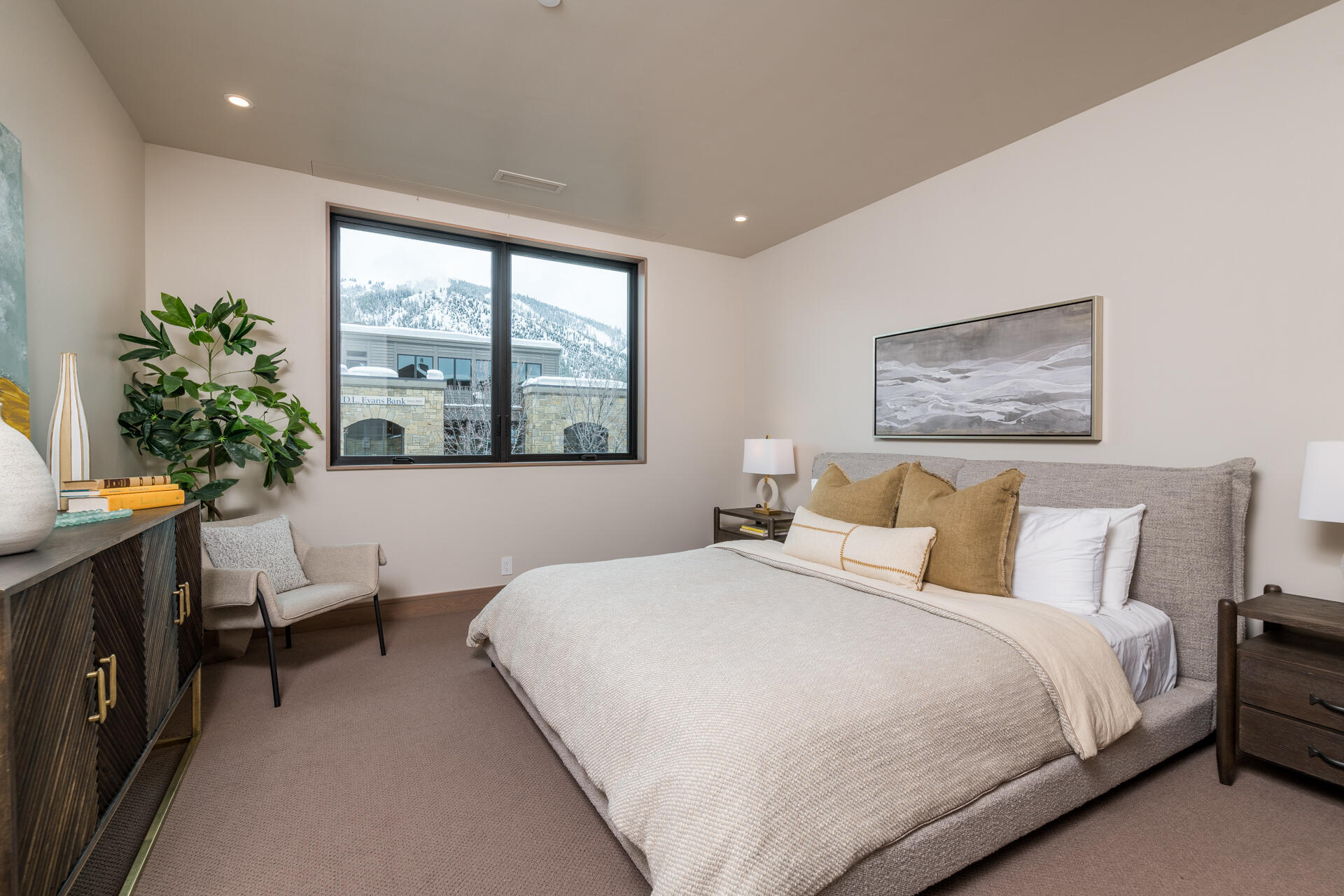 Guest Bedroom 2