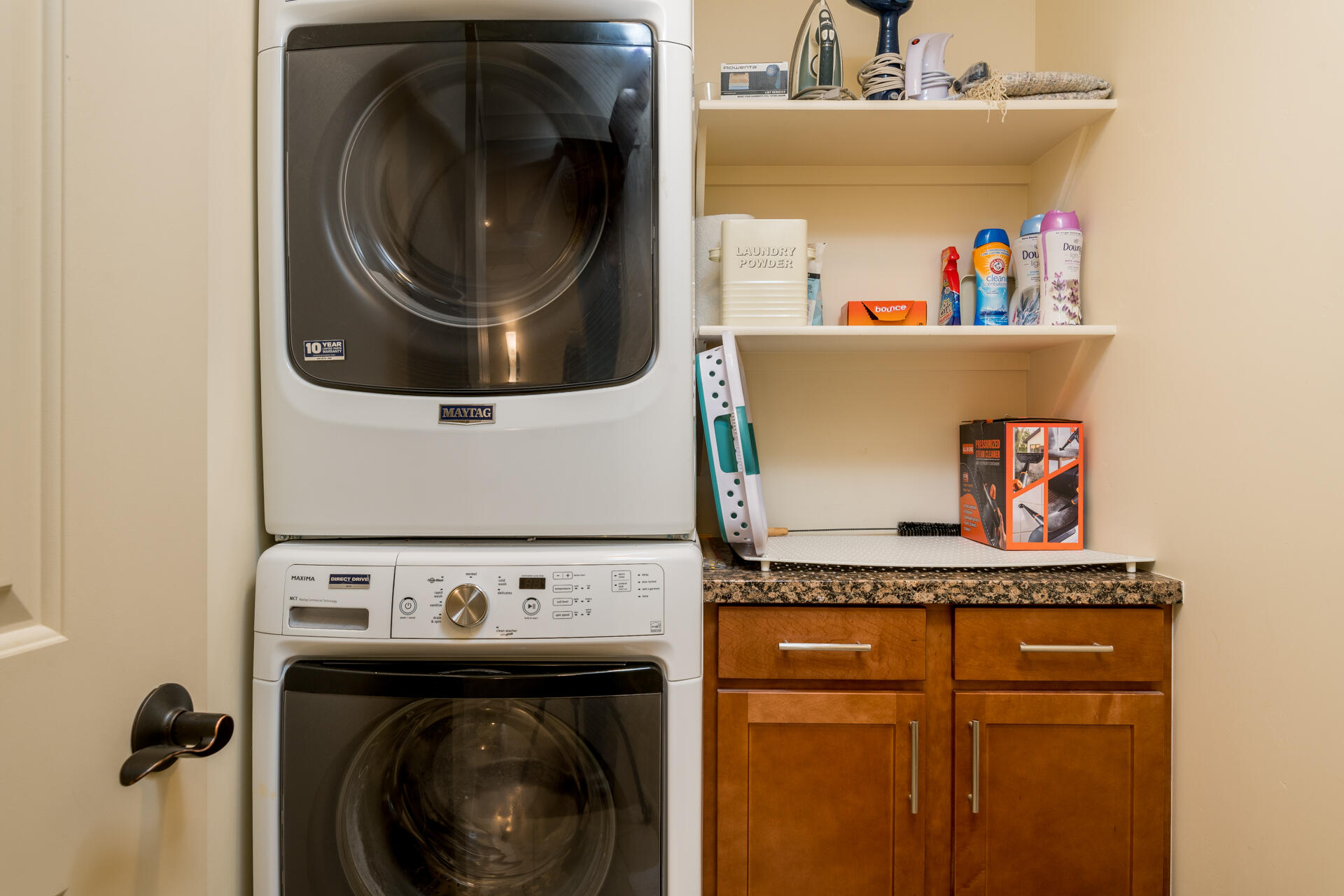 Hailey, Idaho 83333, United States, 2 Bedrooms Bedrooms, ,3 BathroomsBathrooms,Residential,Active,152232